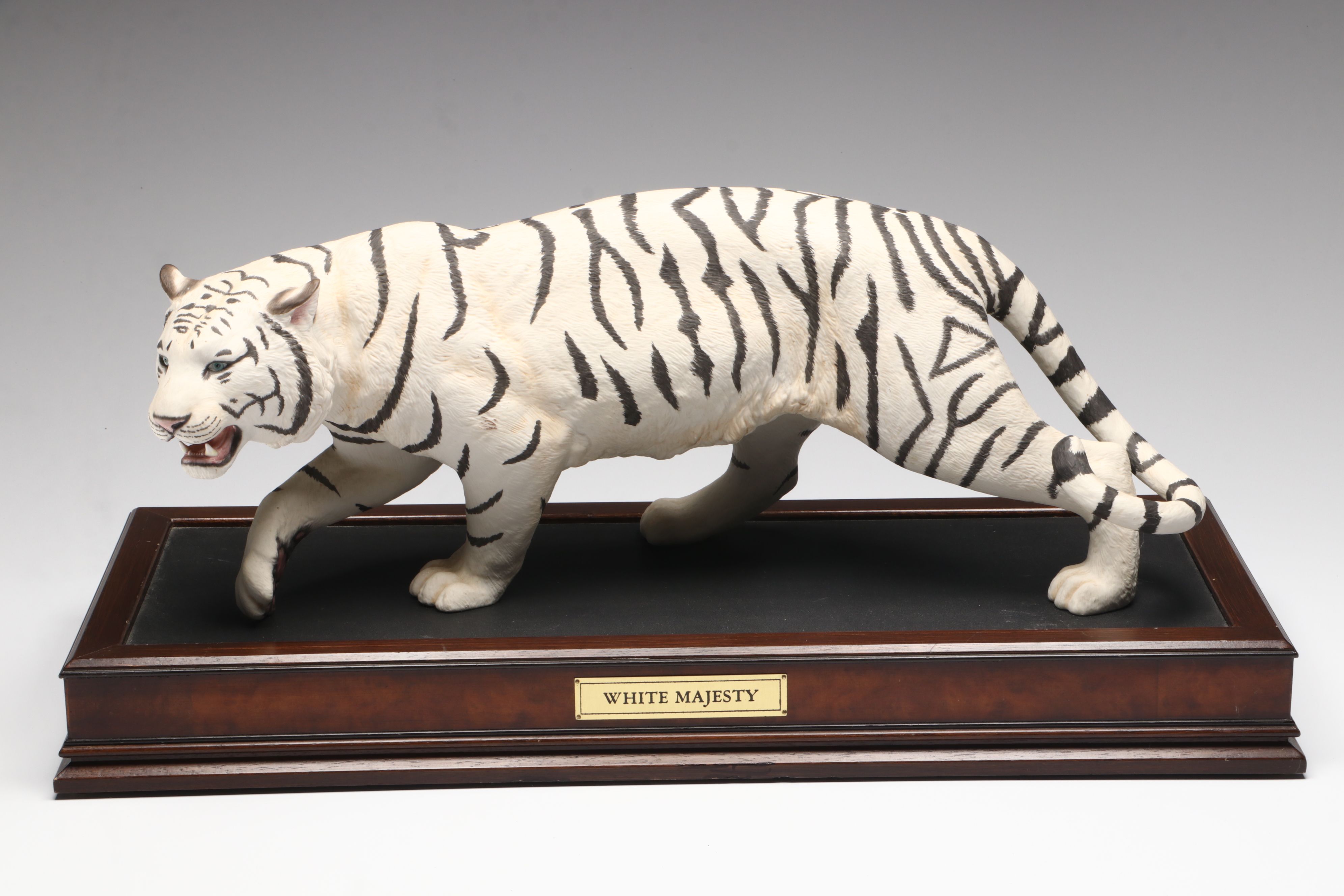 Franklin Mint "White Majesty" Porcelain Tiger on Wood Plinth