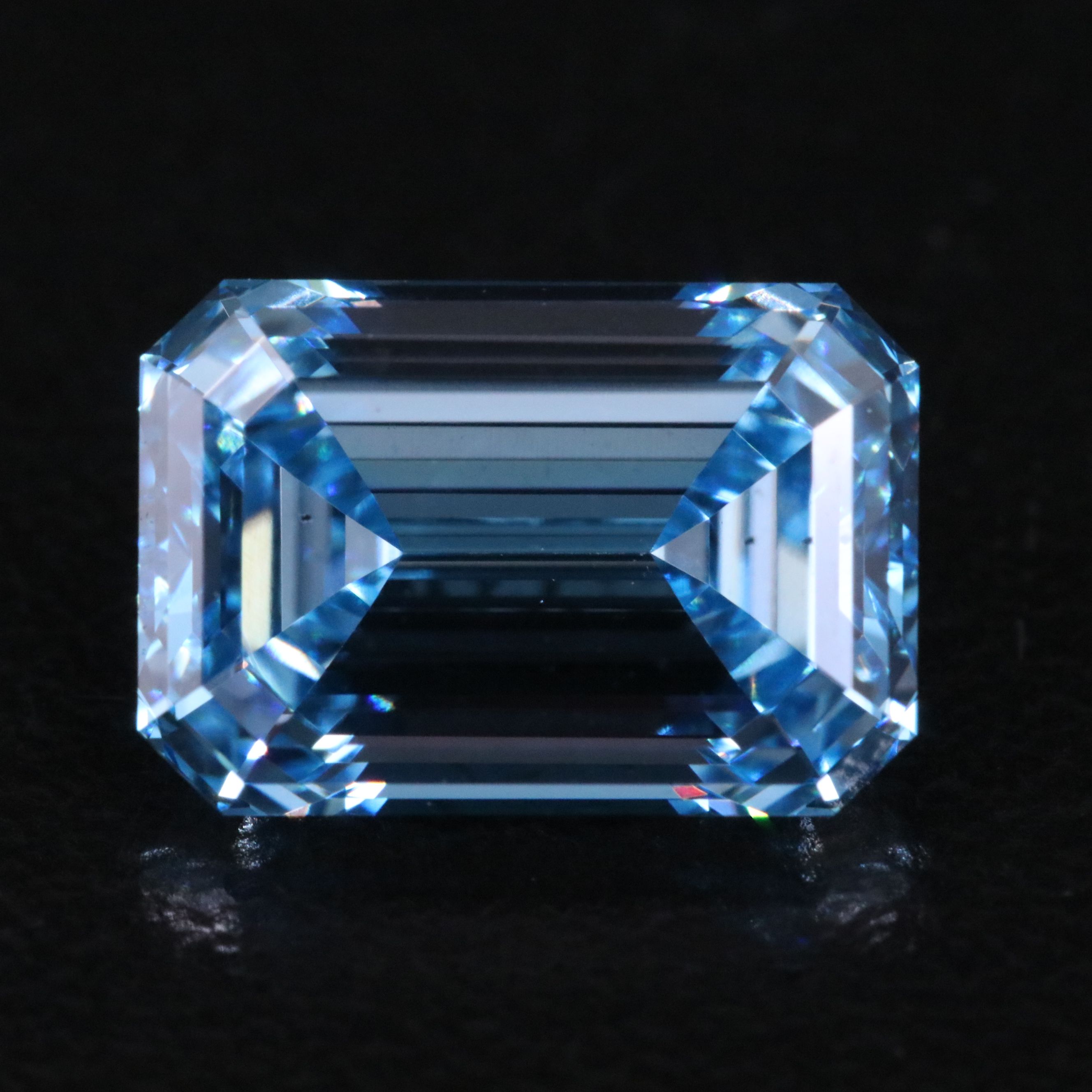 Loose 3.09 CT Lab Grown Diamond with IGI Report