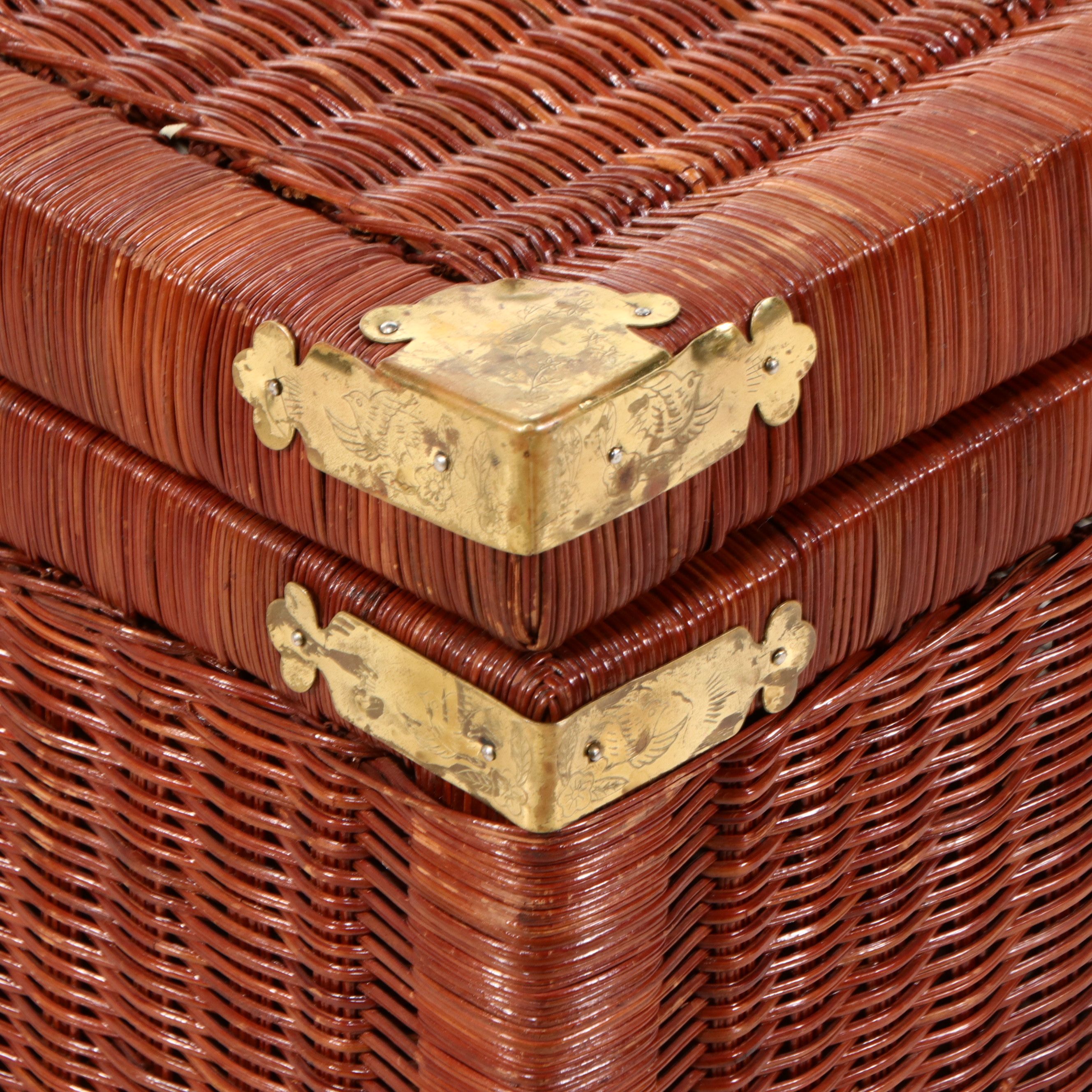 Chinese Style Red Woven Wicker Trunk with Glass Top, Mid to Late 20th Century