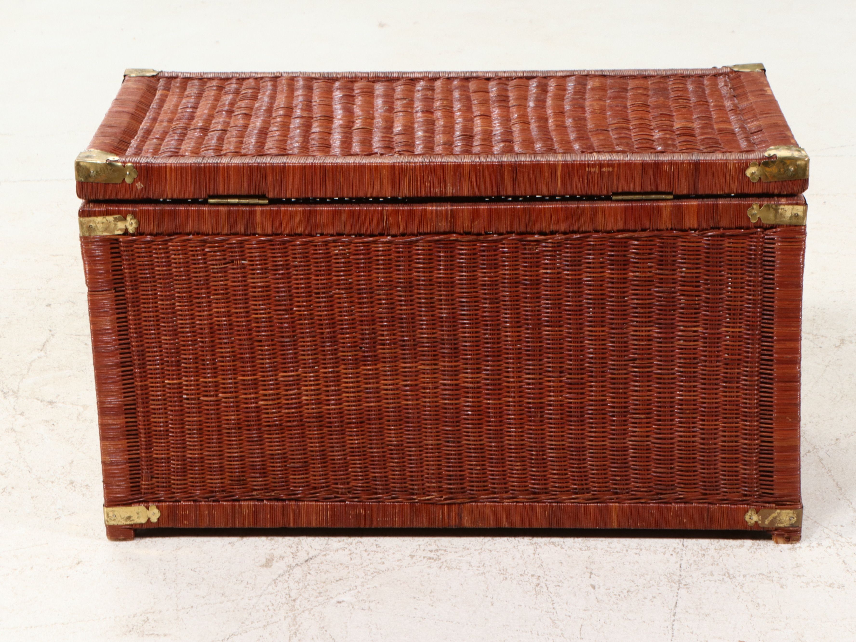 Chinese Style Red Woven Wicker Trunk with Glass Top, Mid to Late 20th Century