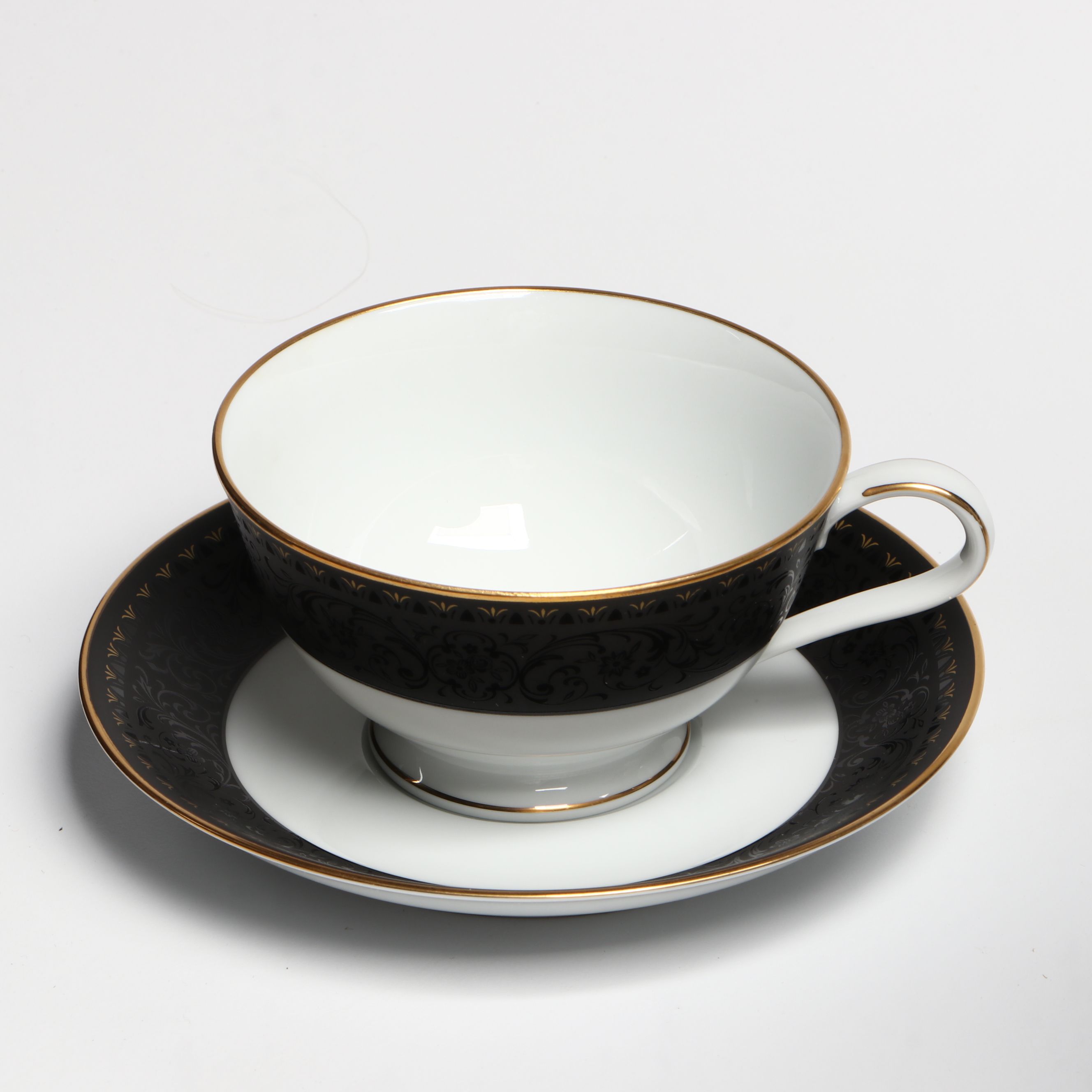 Noritake "Benedicta" Black Jacquard Rimmed Japanese Porcelain Dinnerware