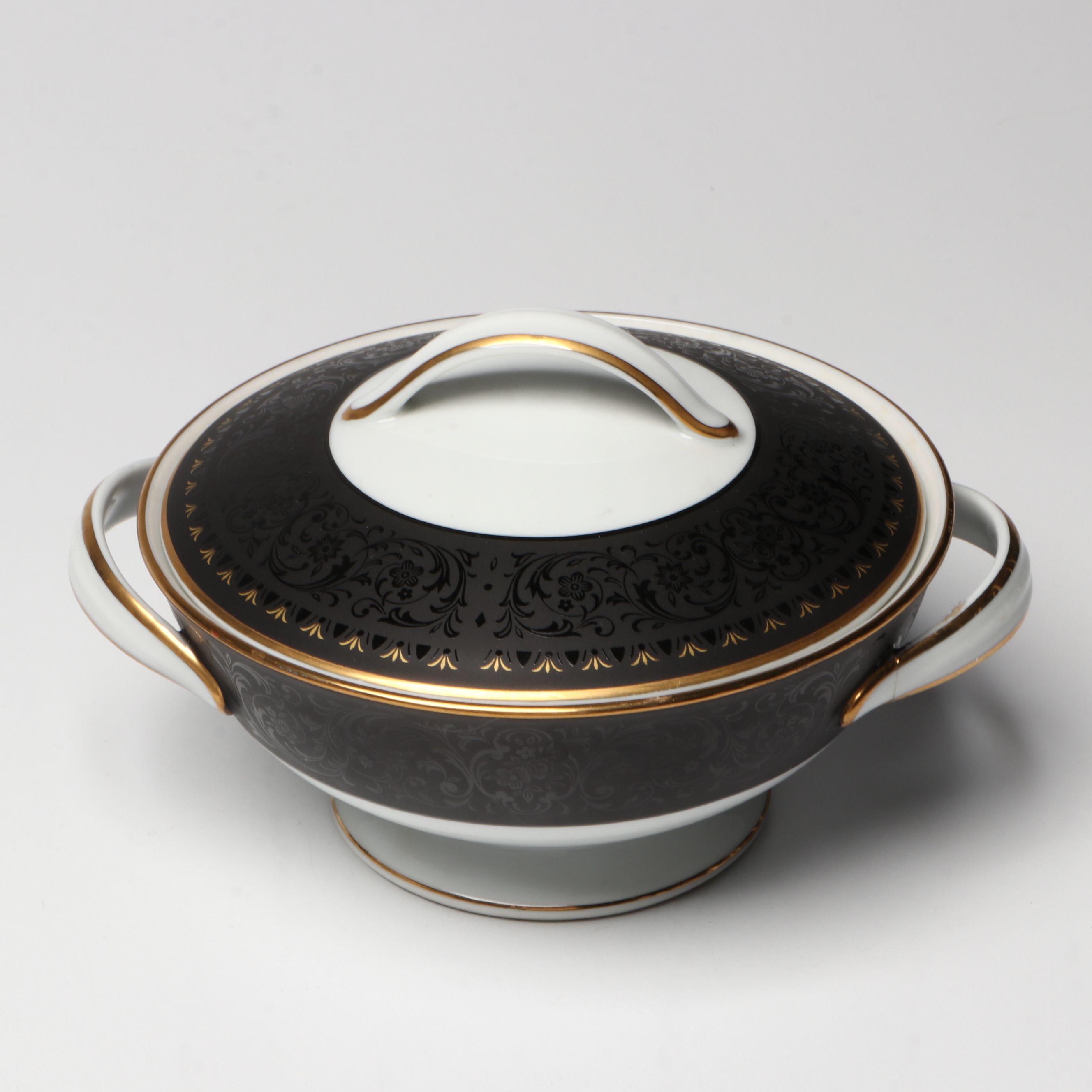 Noritake "Benedicta" Black Jacquard Rimmed Japanese Porcelain Dinnerware