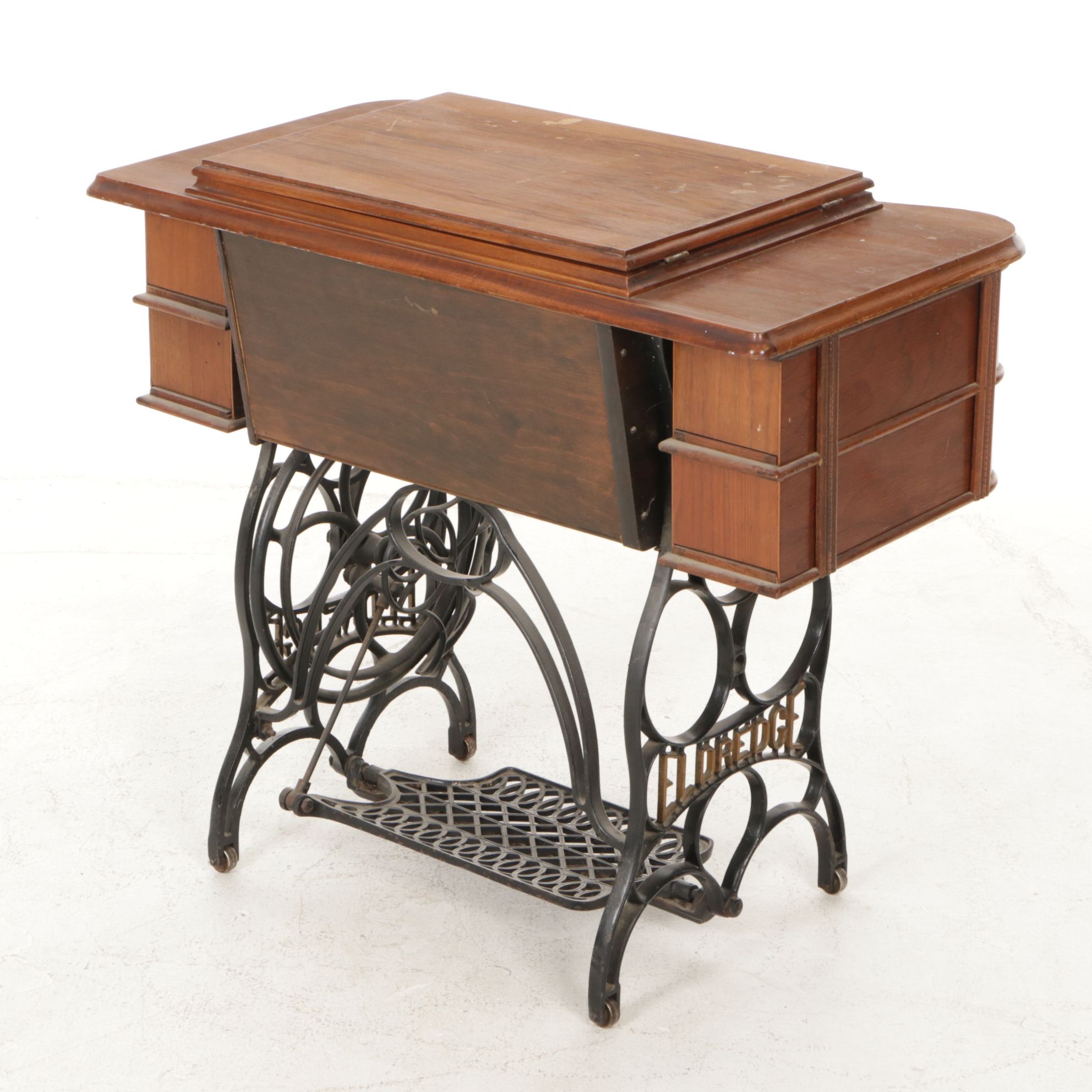 Eldredge "B" Treadle Sewing Machine, Late 19th to Early 20th Century