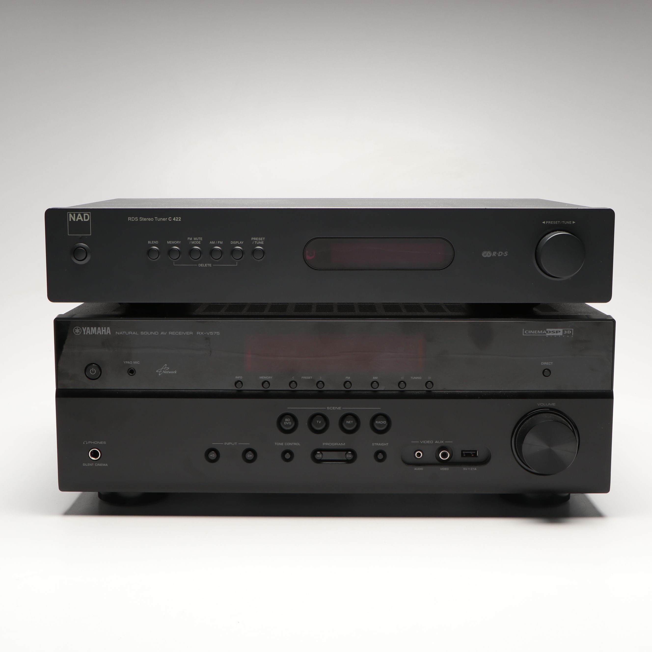 Yamaha RX-V575 AV Receiver with NAD C422 AM/FM Tuner