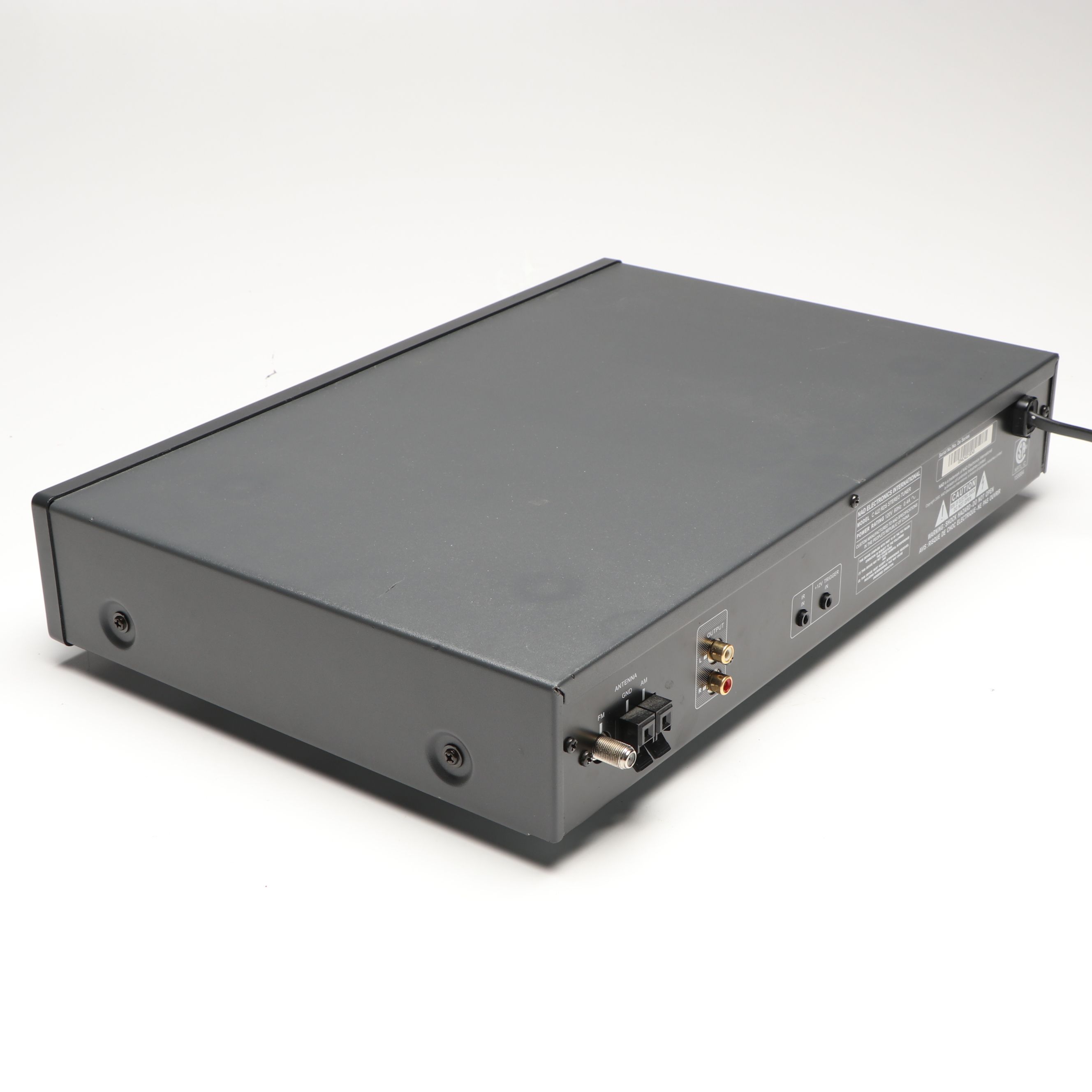 Yamaha RX-V575 AV Receiver with NAD C422 AM/FM Tuner