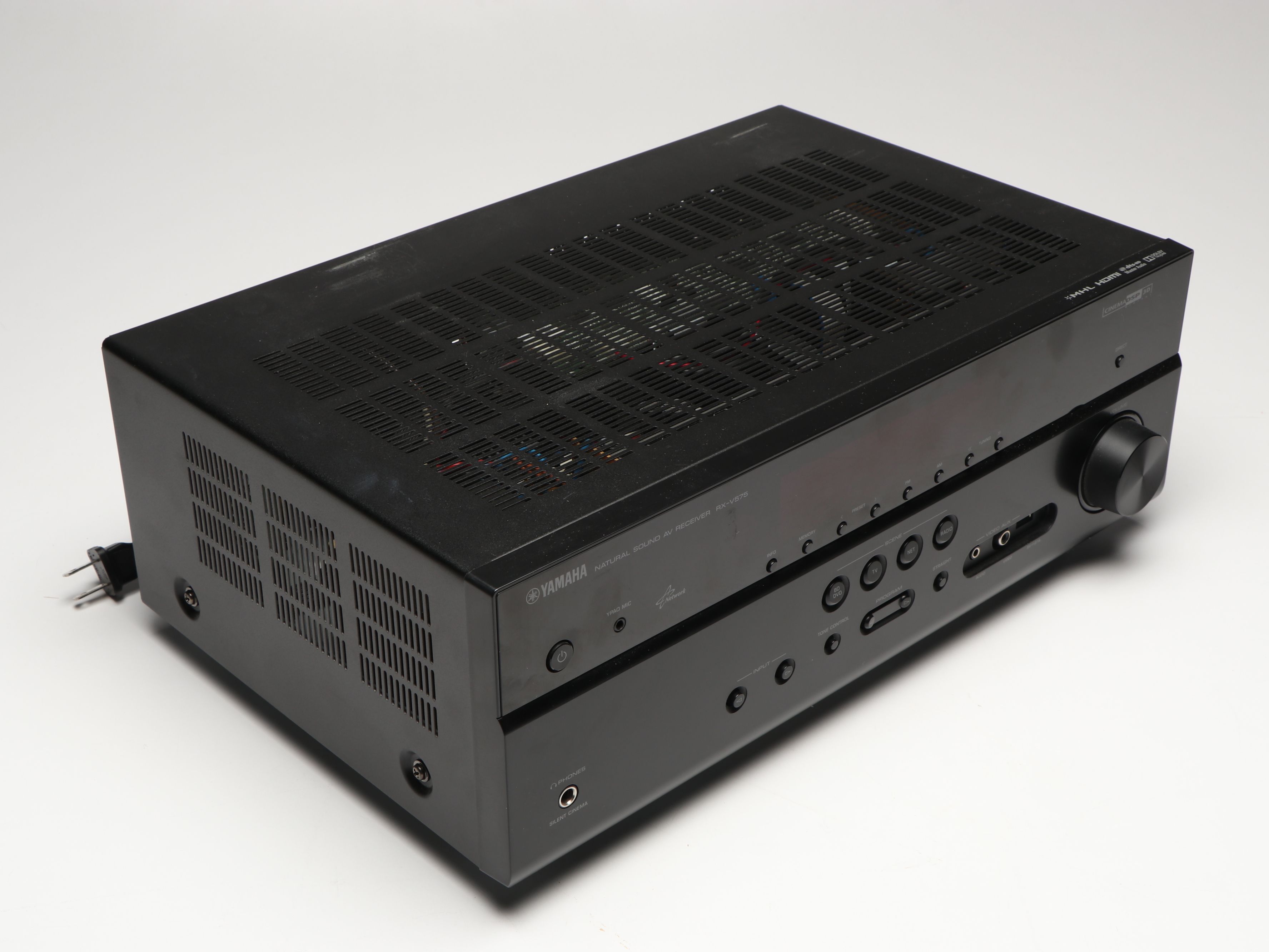 Yamaha RX-V575 AV Receiver with NAD C422 AM/FM Tuner