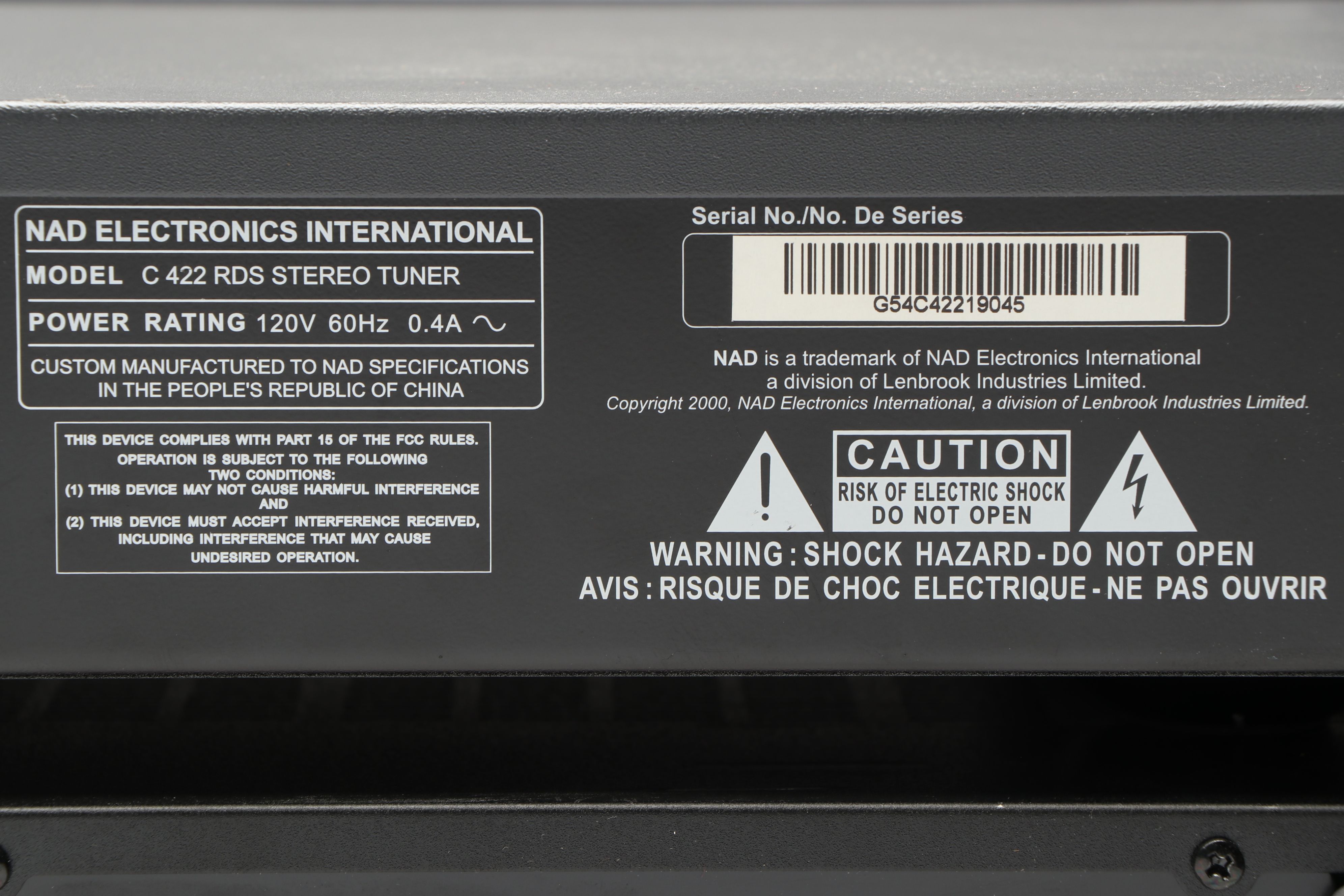 Yamaha RX-V575 AV Receiver with NAD C422 AM/FM Tuner