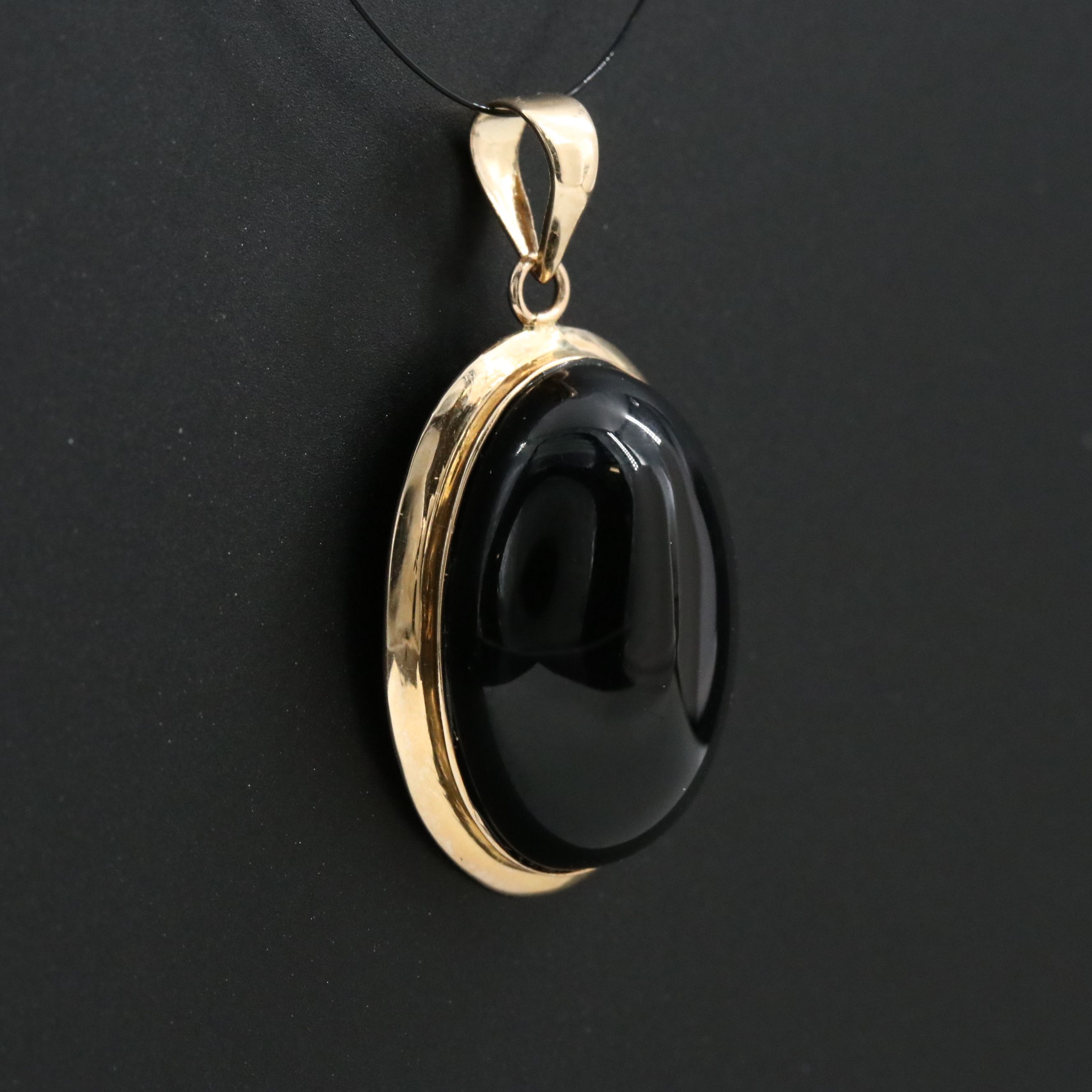 14K Black Onyx Pendant