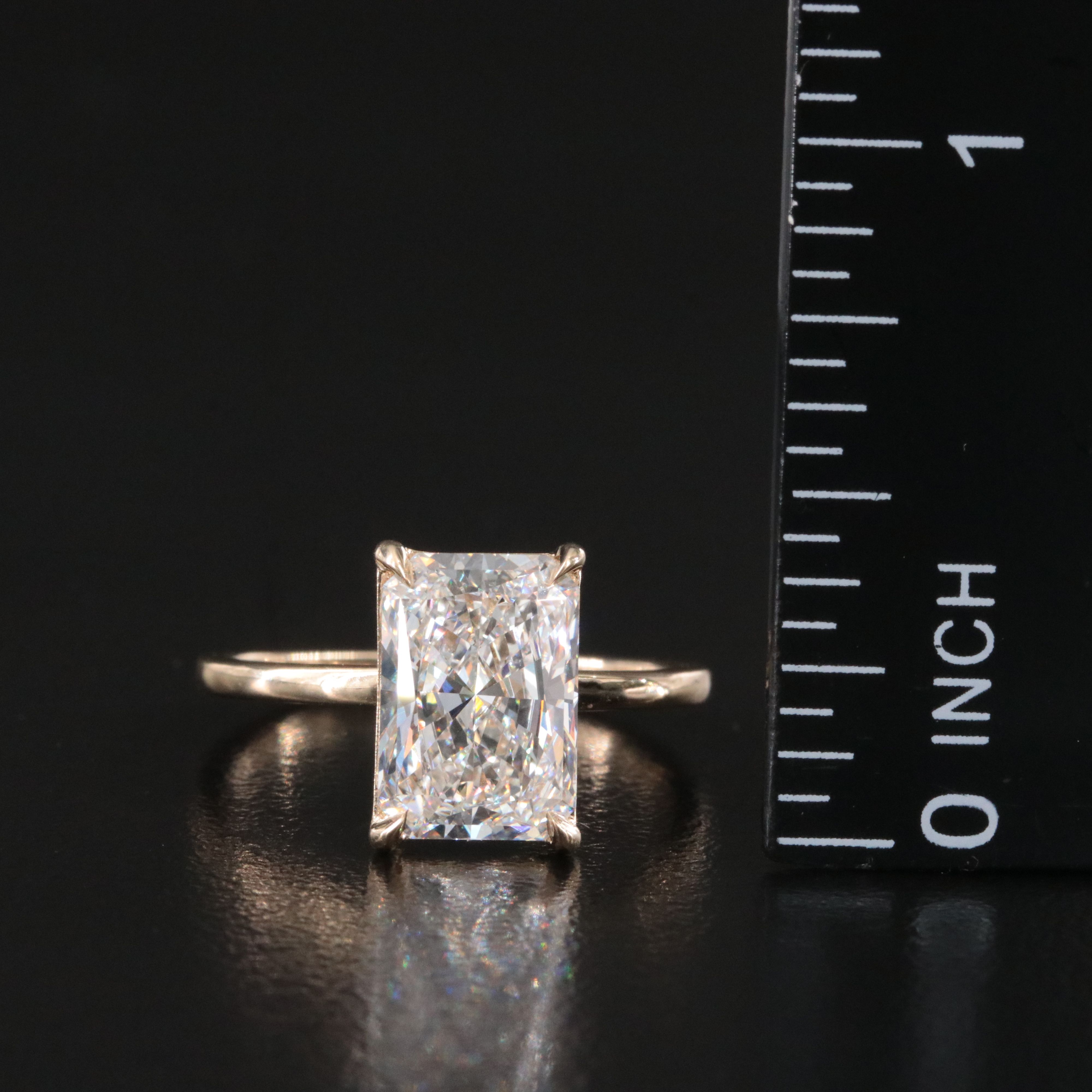 14K 3.07 CT Lab Grown Diamond Solitaire Ring with IGI Report