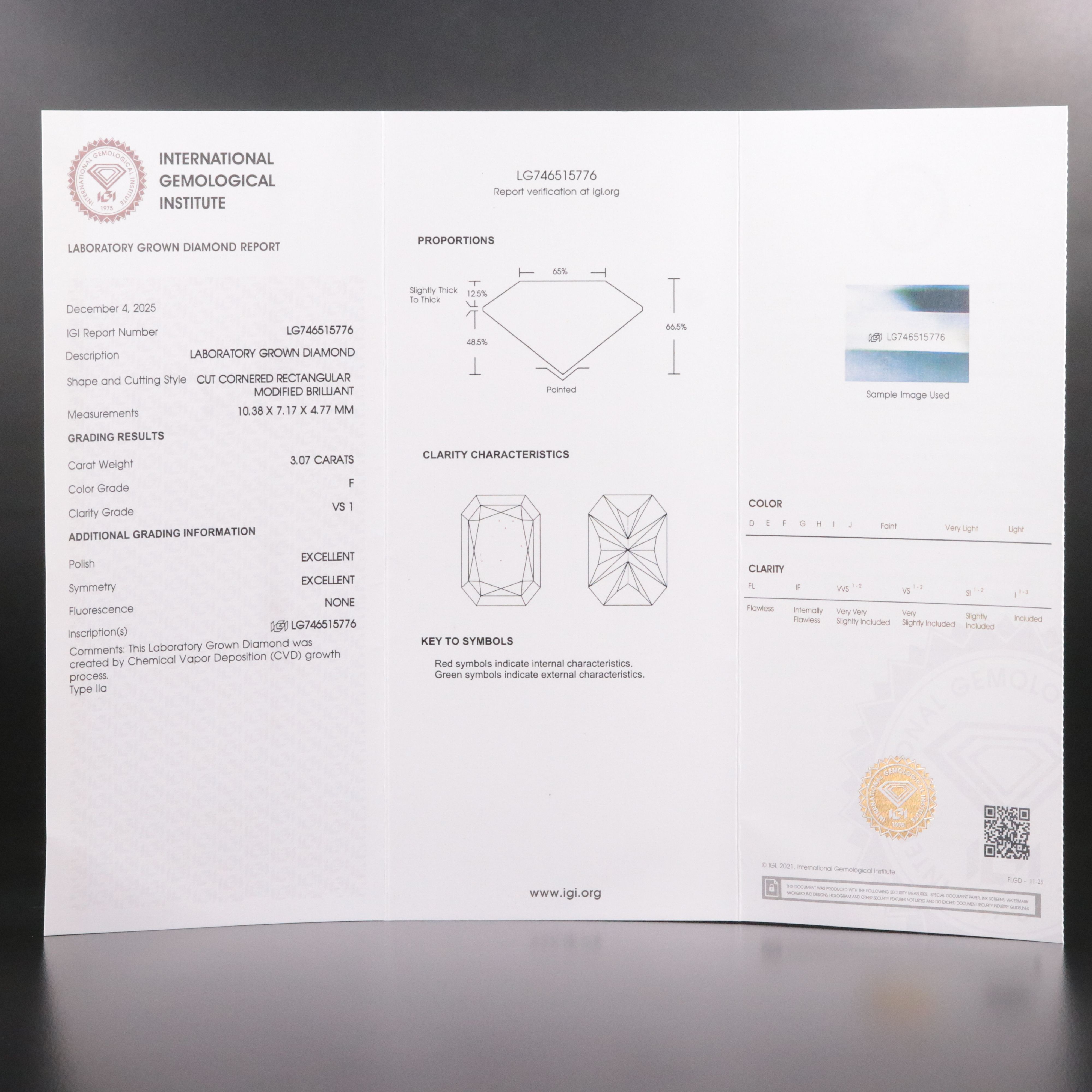14K 3.07 CT Lab Grown Diamond Solitaire Ring with IGI Report