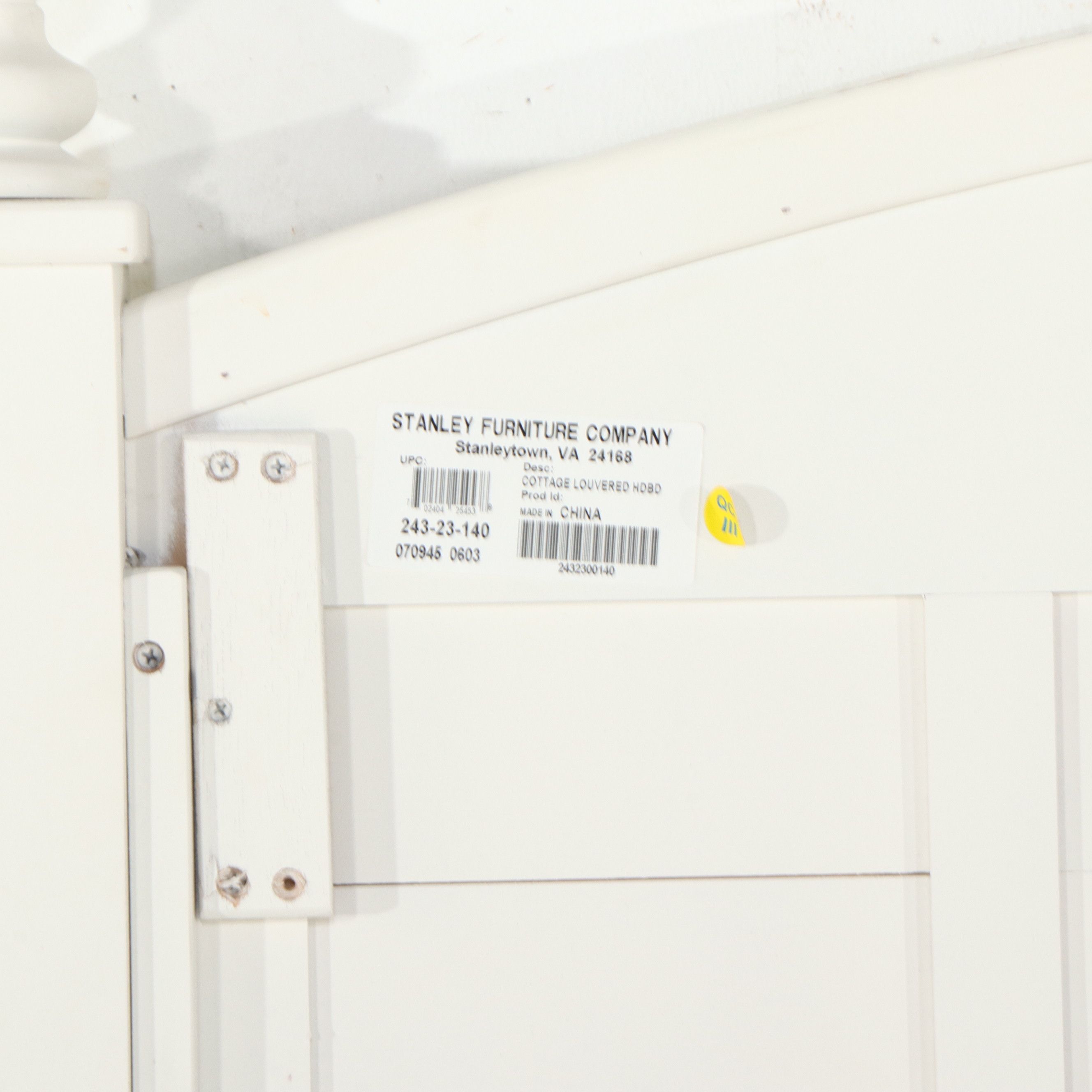 Stanley Furniture "Coastal Living" White Louvered Headboard, 21st Century