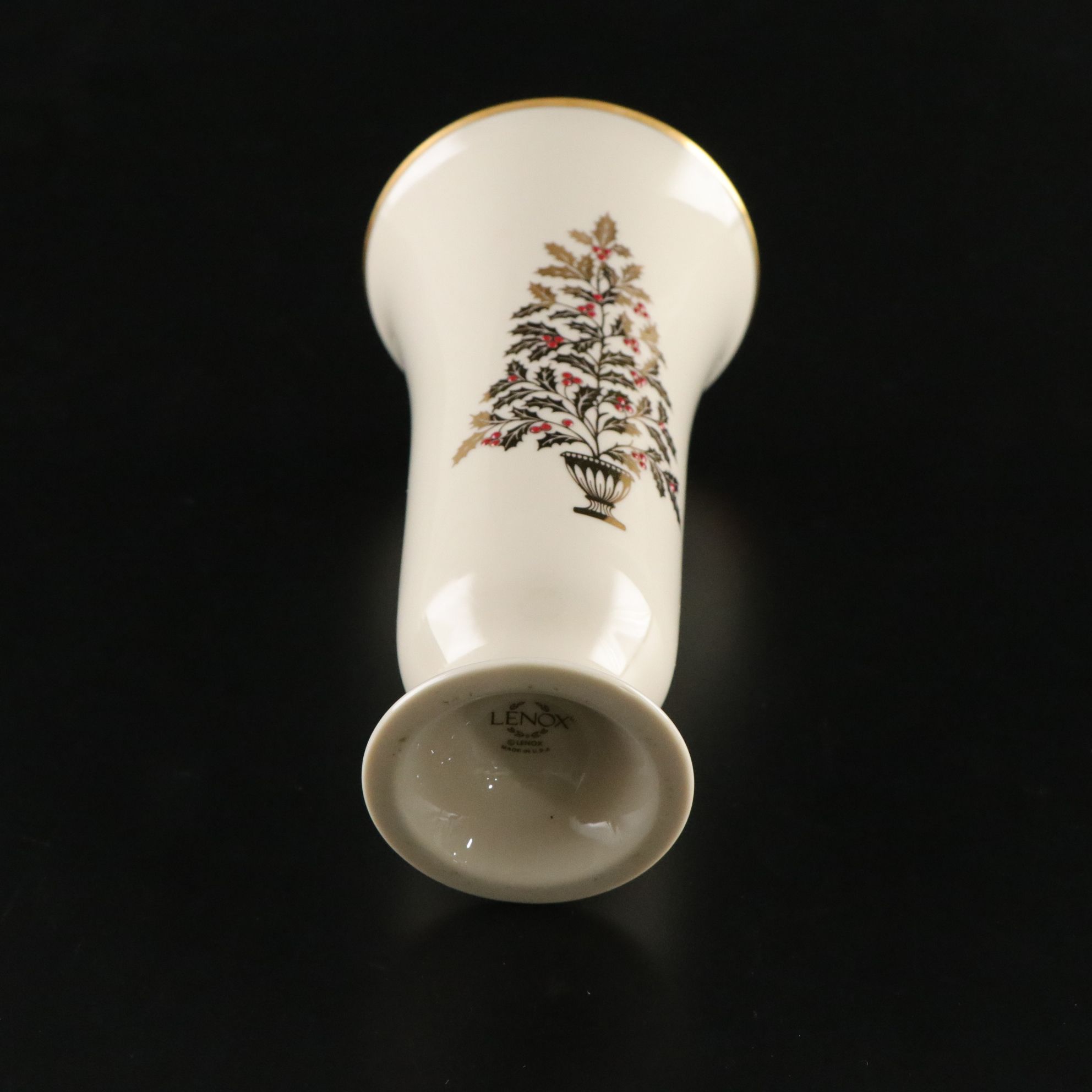 Lenox "Winter Greetings" Vase with Staffordshire Ironstone China Platters