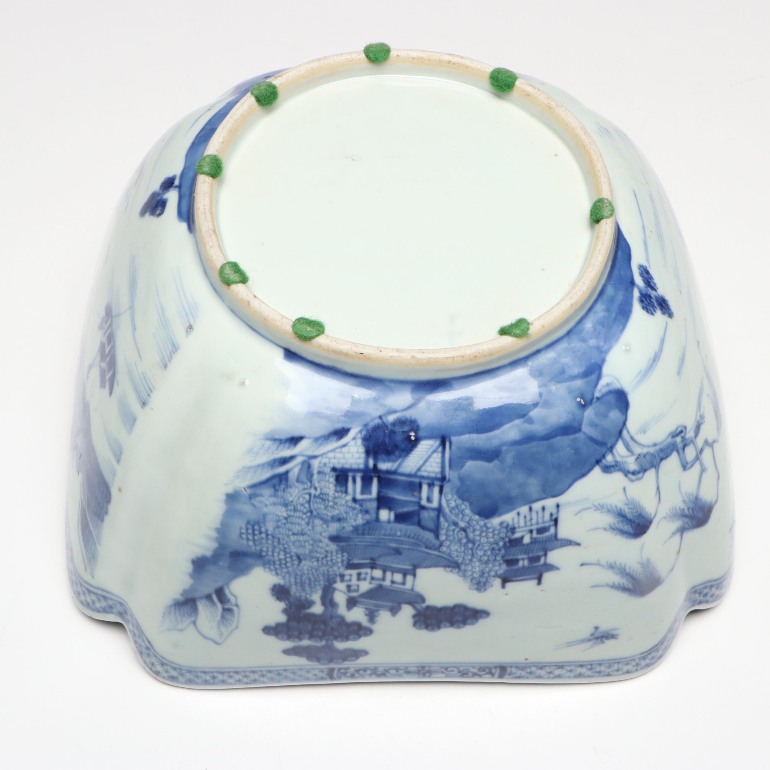 Chinese Export Fitzhugh Blue and White Porcelain Landscape Salad Bowl