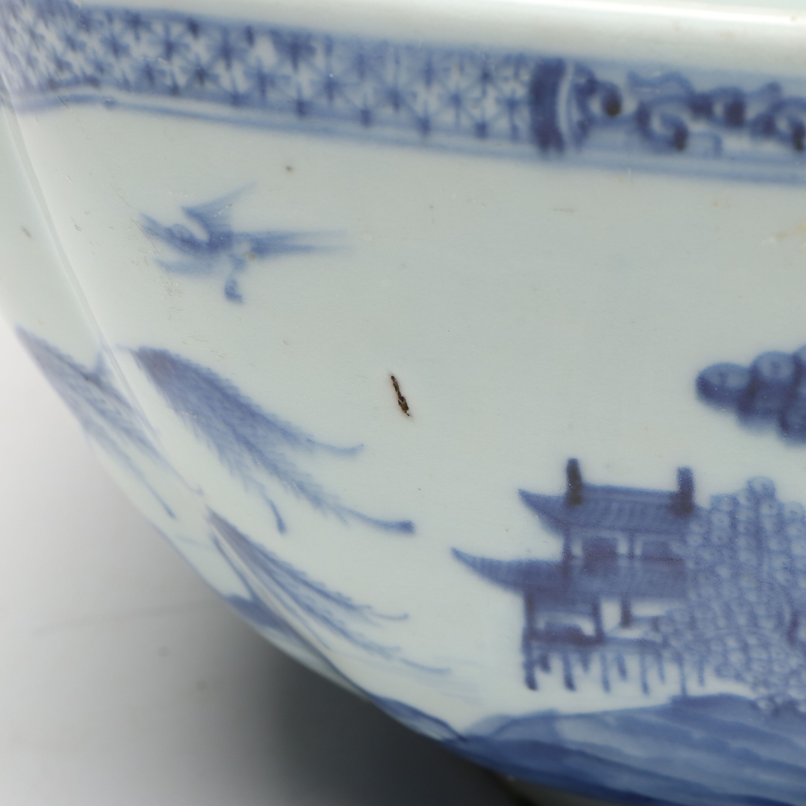 Chinese Export Fitzhugh Blue and White Porcelain Landscape Salad Bowl
