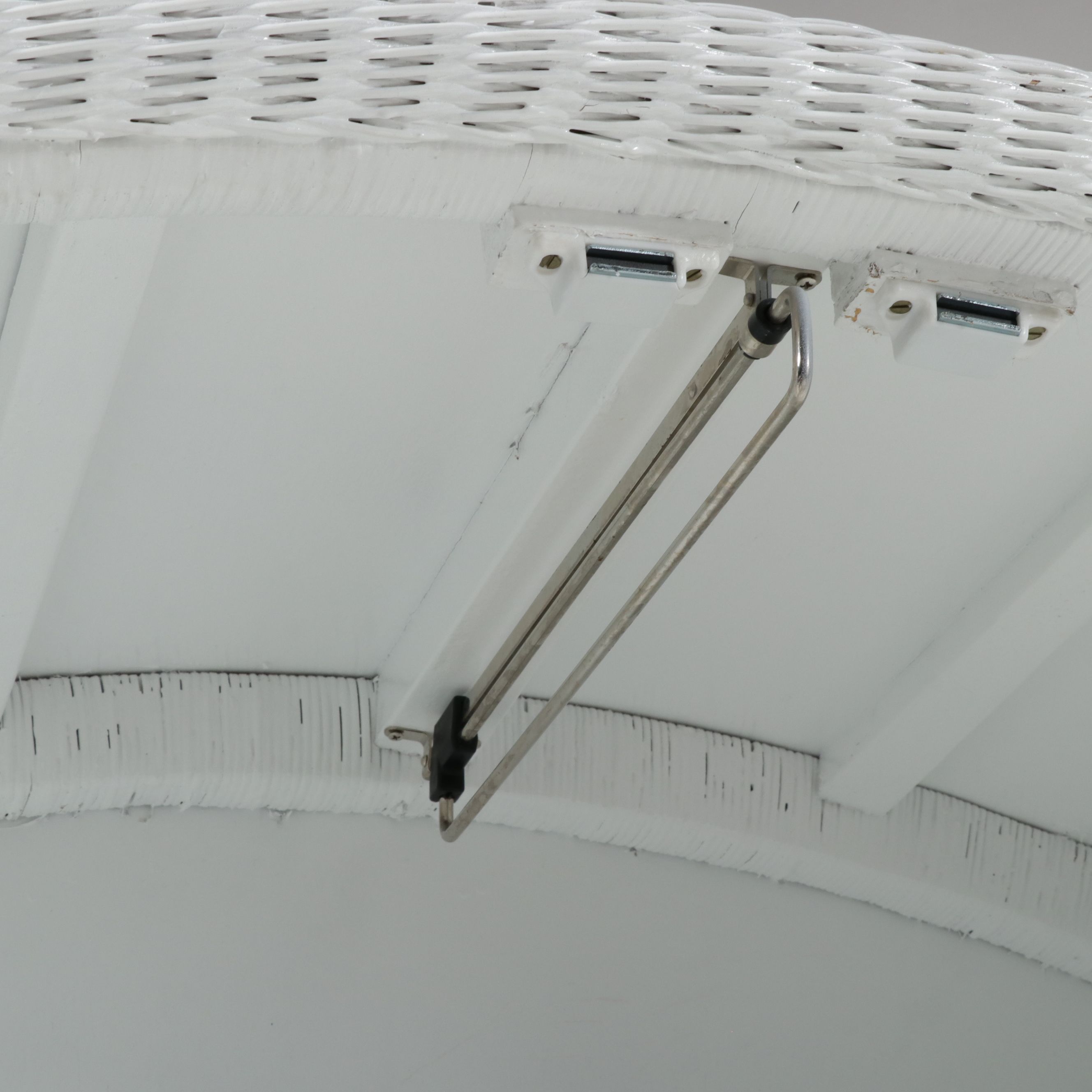 Seven-Piece White Woven Wicker Bedroom Accessory Suite, Late 20th Century