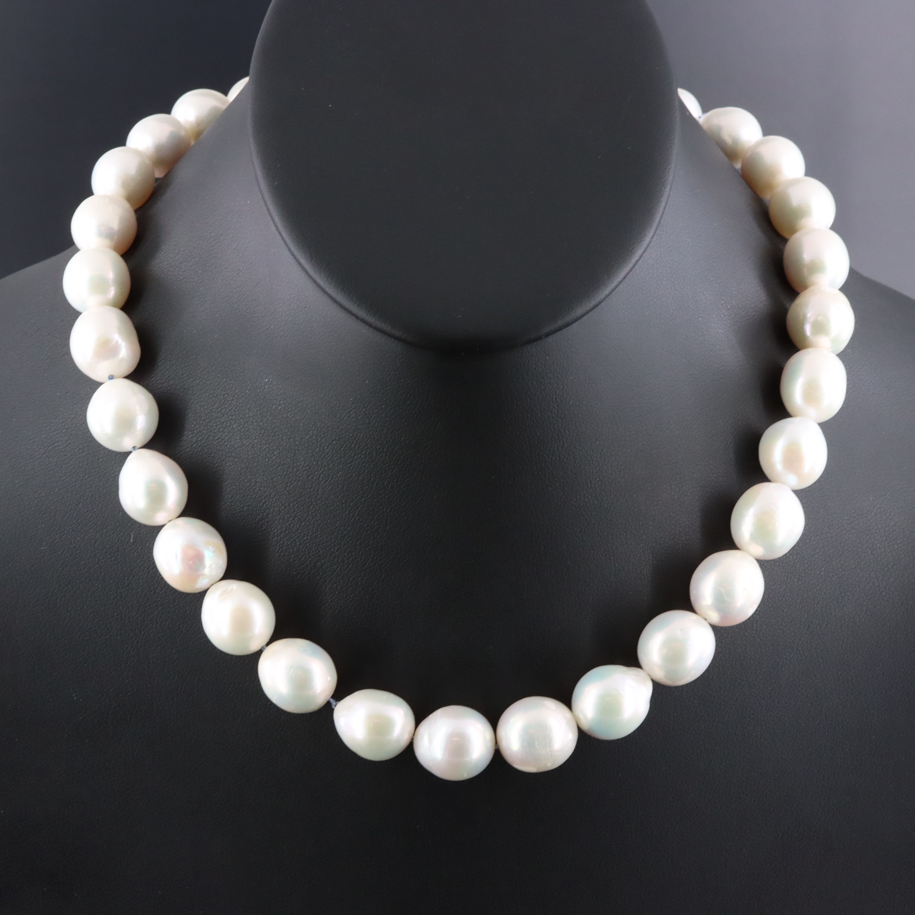 Pearl Necklace with 14K Clasp