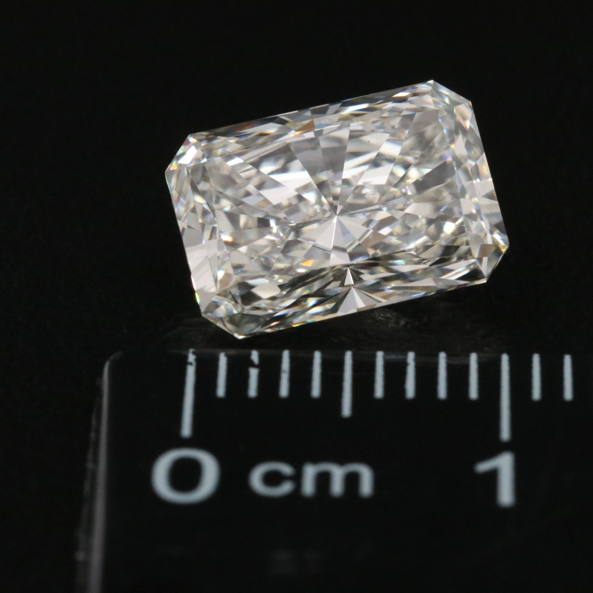 Loose 3.03 CT Lab Grown Diamond with IGI Report