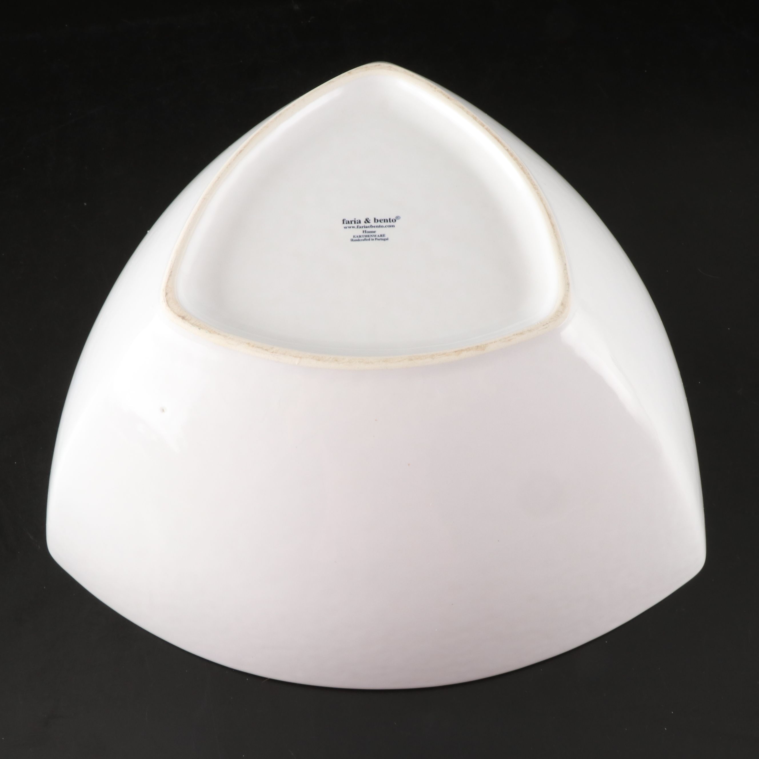 Bloomingdale's Ruffled Bow Platter with Esta Ceramiche and Feria & Bento Bowls