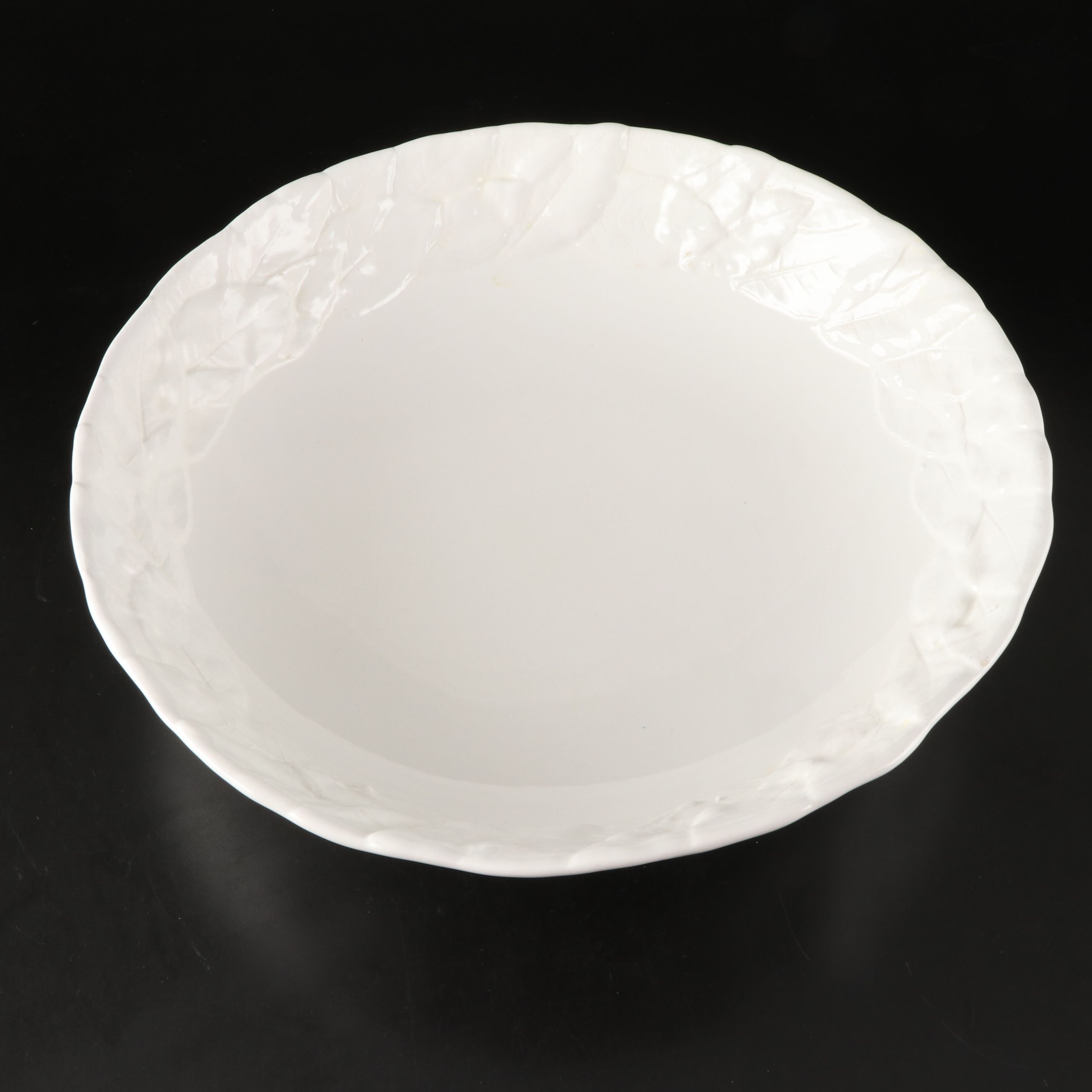 Bloomingdale's Ruffled Bow Platter with Esta Ceramiche and Feria & Bento Bowls