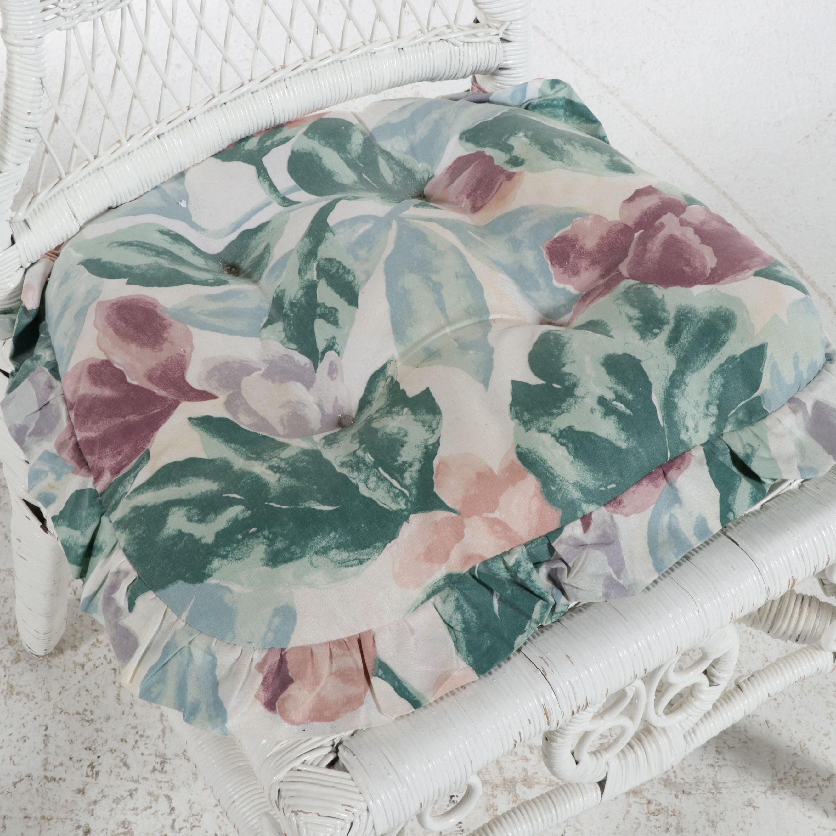 Seven-Piece White Woven Wicker Bedroom Accessory Suite, Late 20th Century