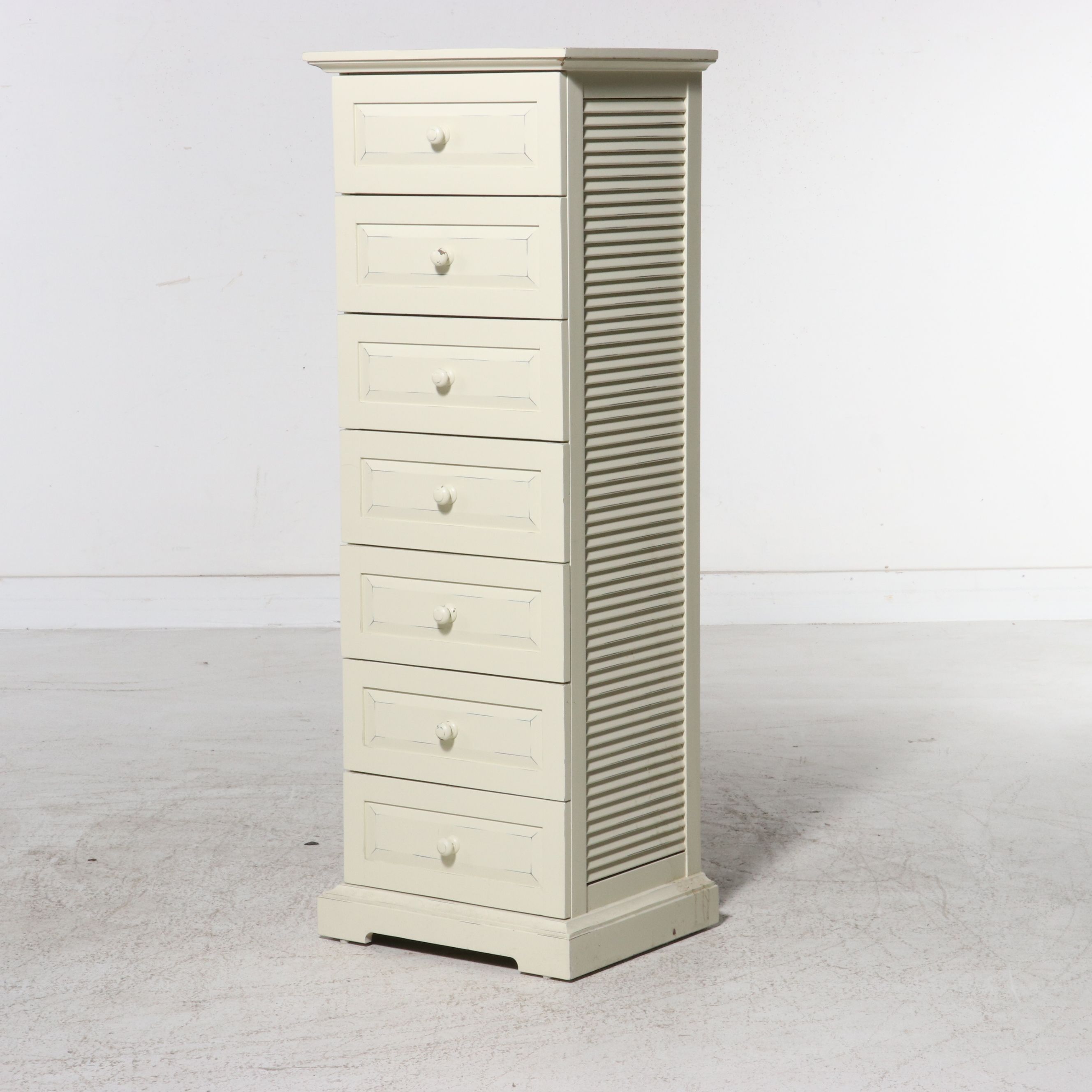 Pier 1 Imports "Cottage" White Seven-Drawer Lingerie Chest, 21st Century