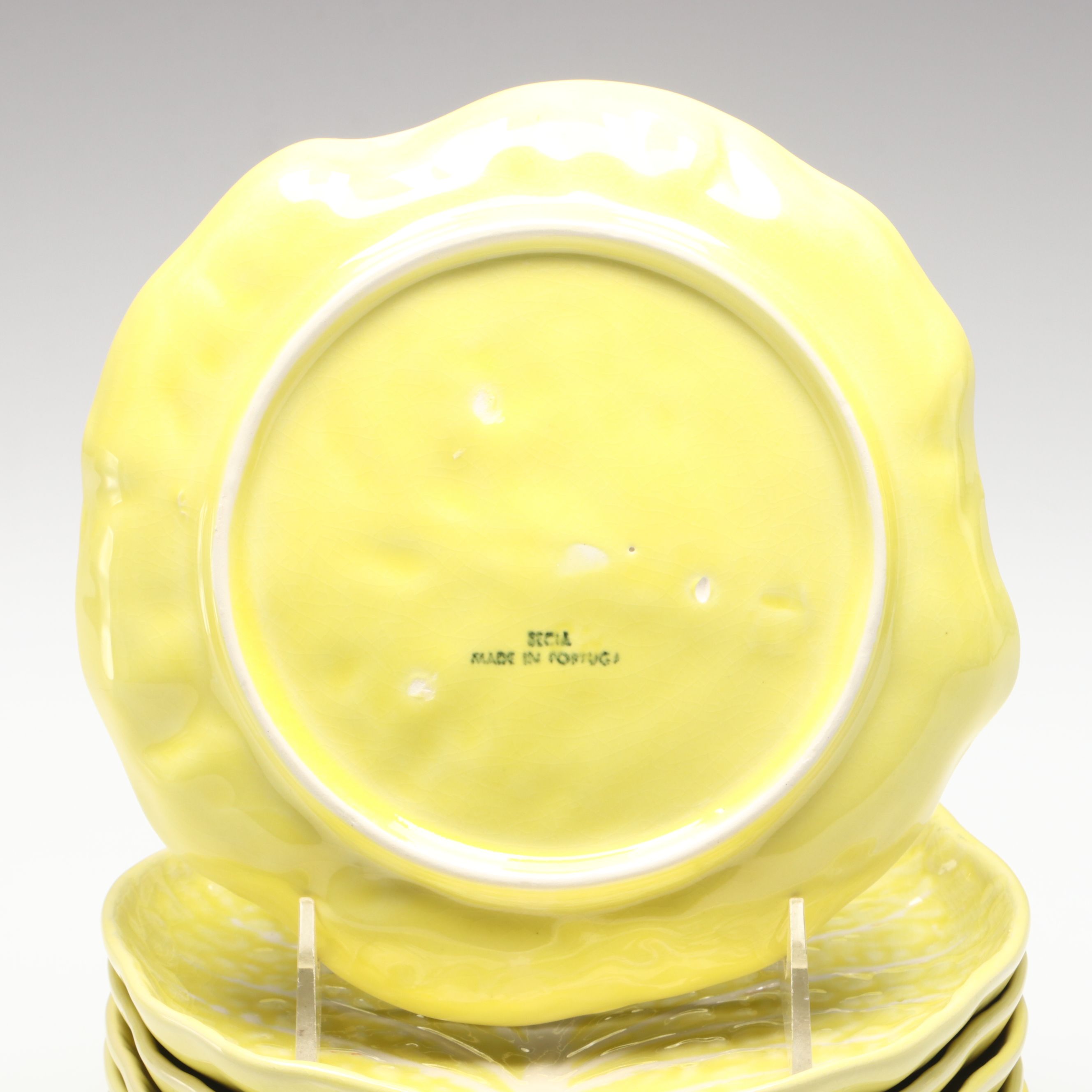 Bordallo Pinheiro and Secla Majolica Hand-Painted Leaf Plates