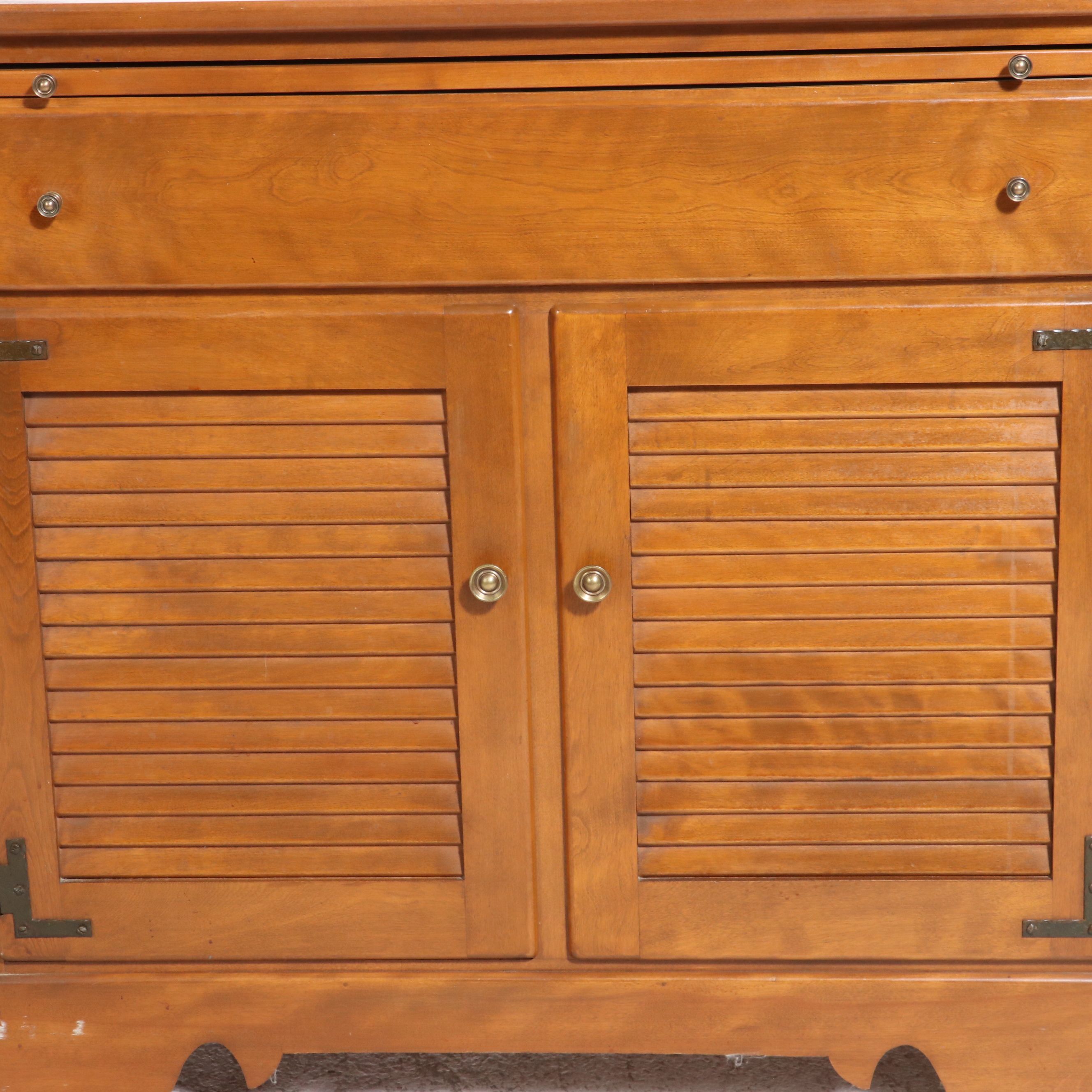 Ethan Allen by Baumritter Colonial Revival Maple Hutch
