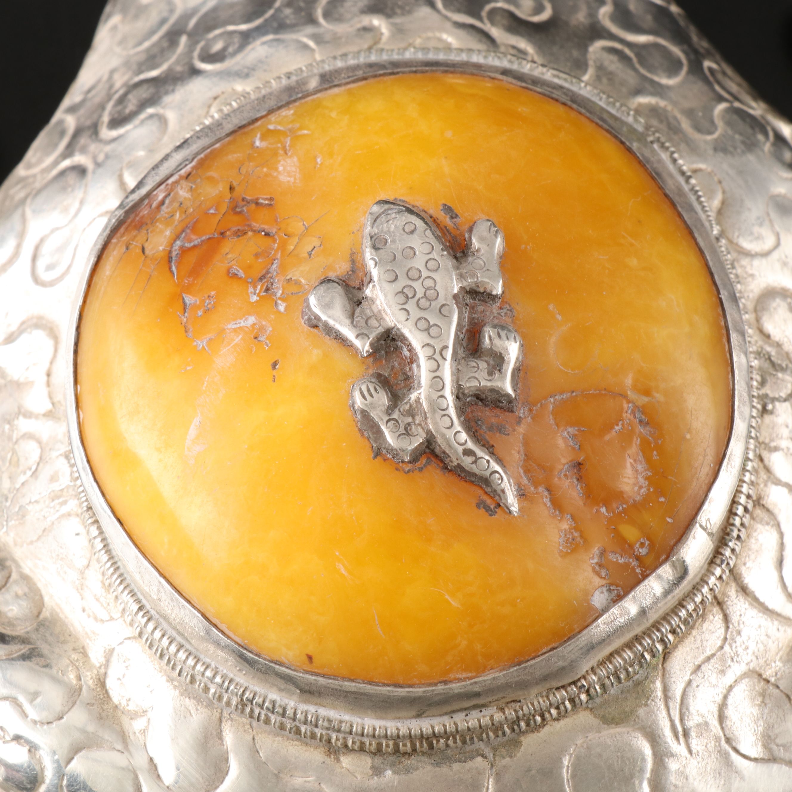 Tibetan 900 Silver Frog with Resin and Glass Inlay