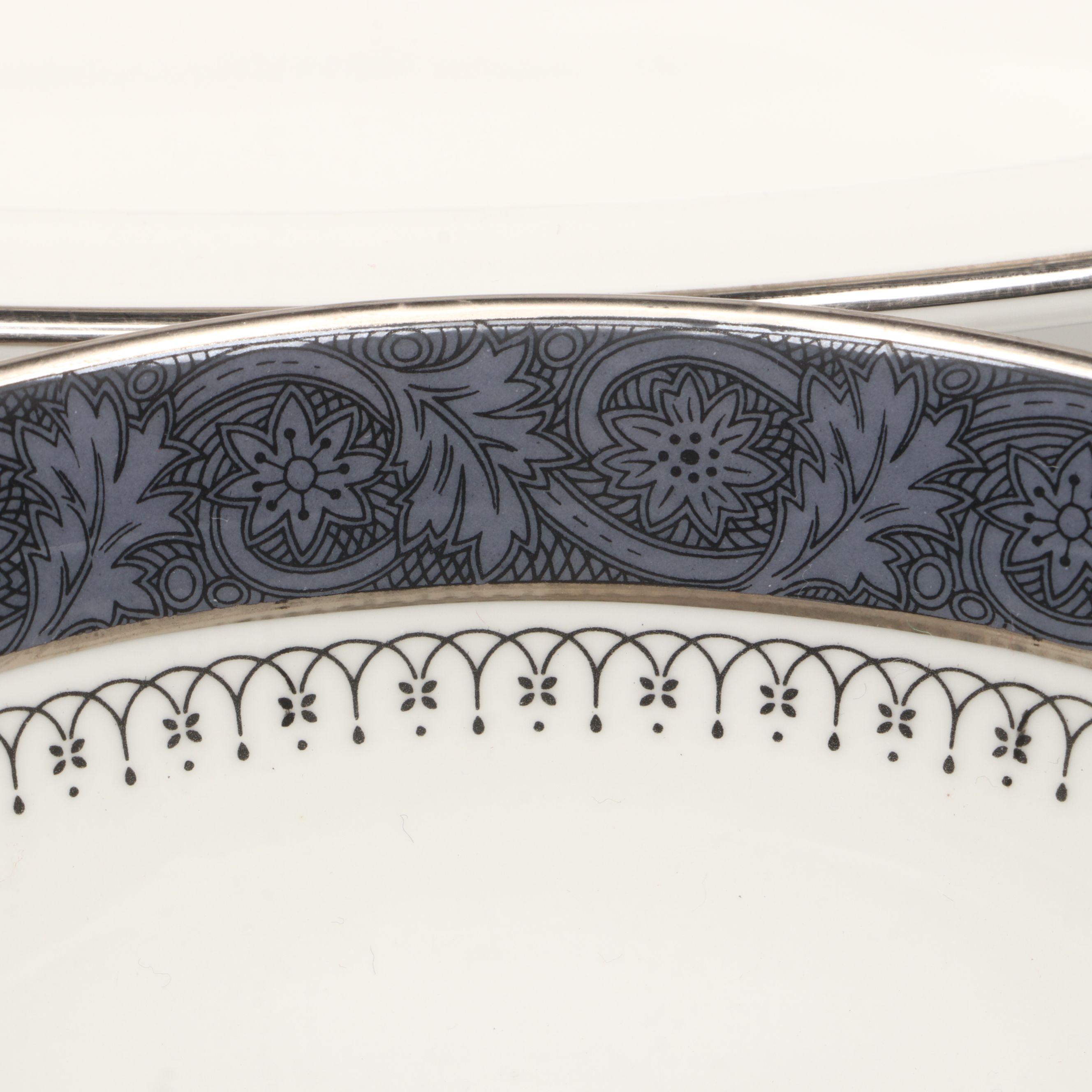 Royal Doulton "Sherbrooke" English Bone China Dinnerware