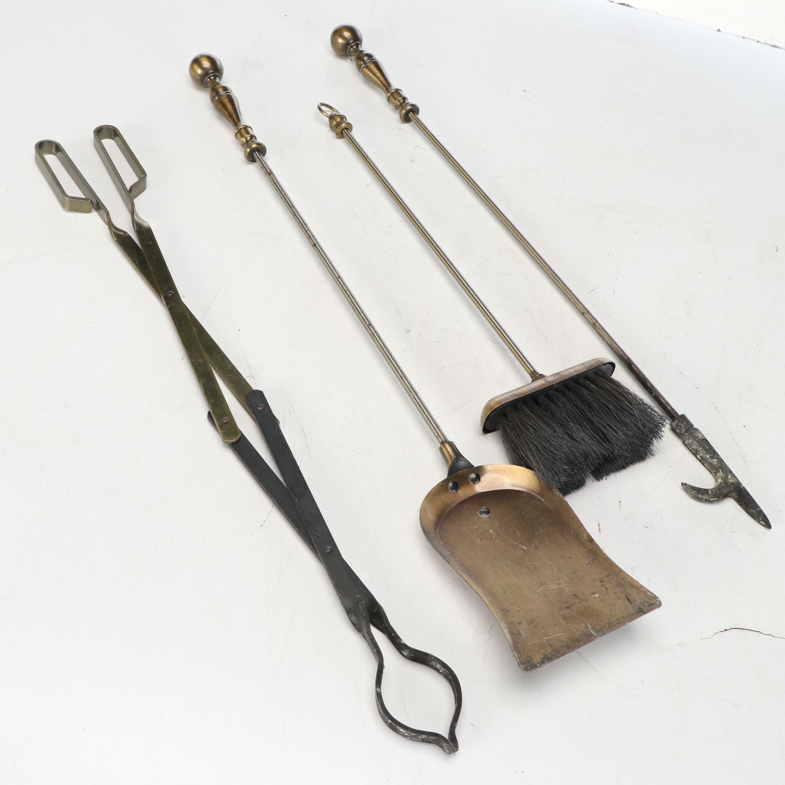 Metal Fireplace Tool Sets with Footed Fireplace Log Holder