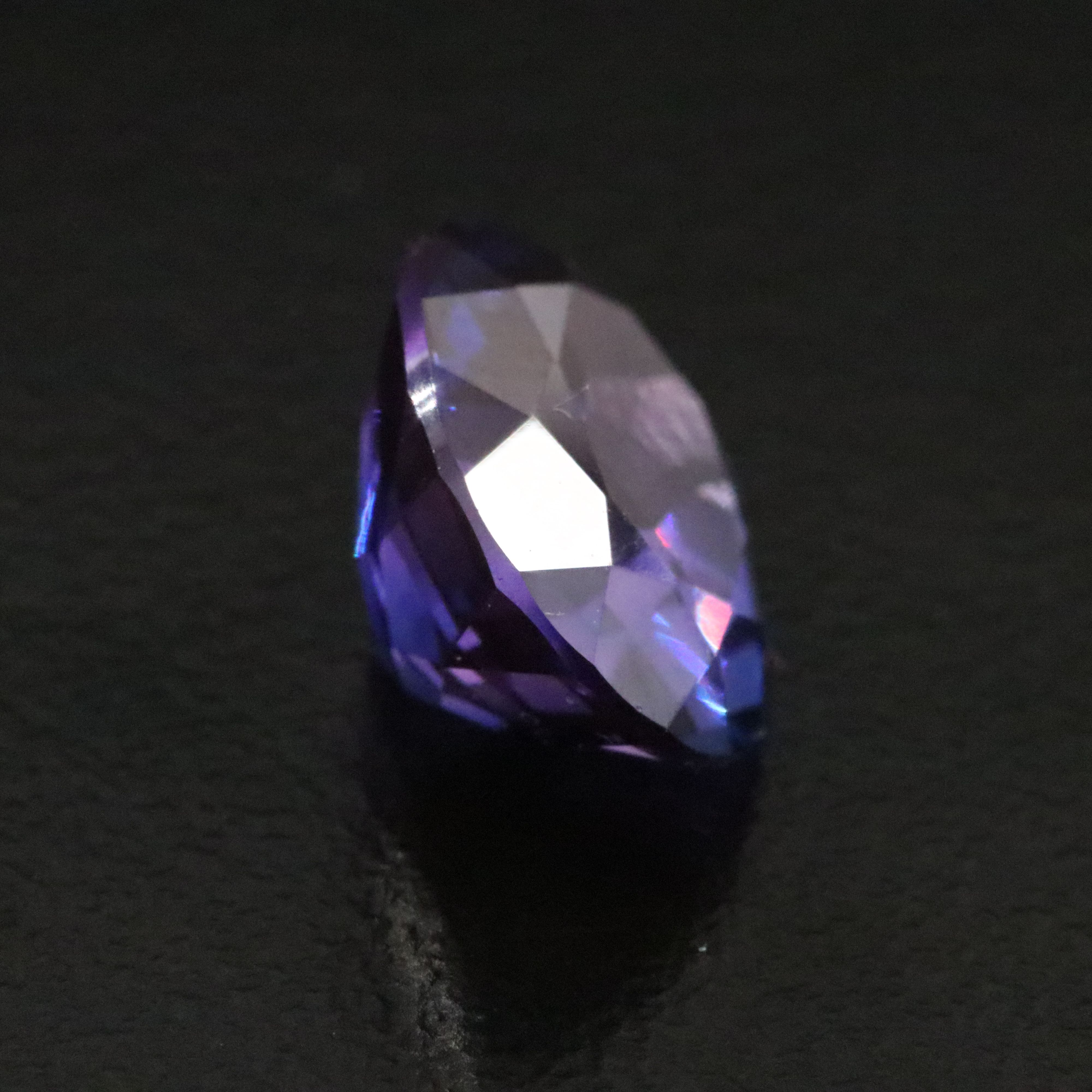 Loose 4.95 CT Lab Grown Sapphire