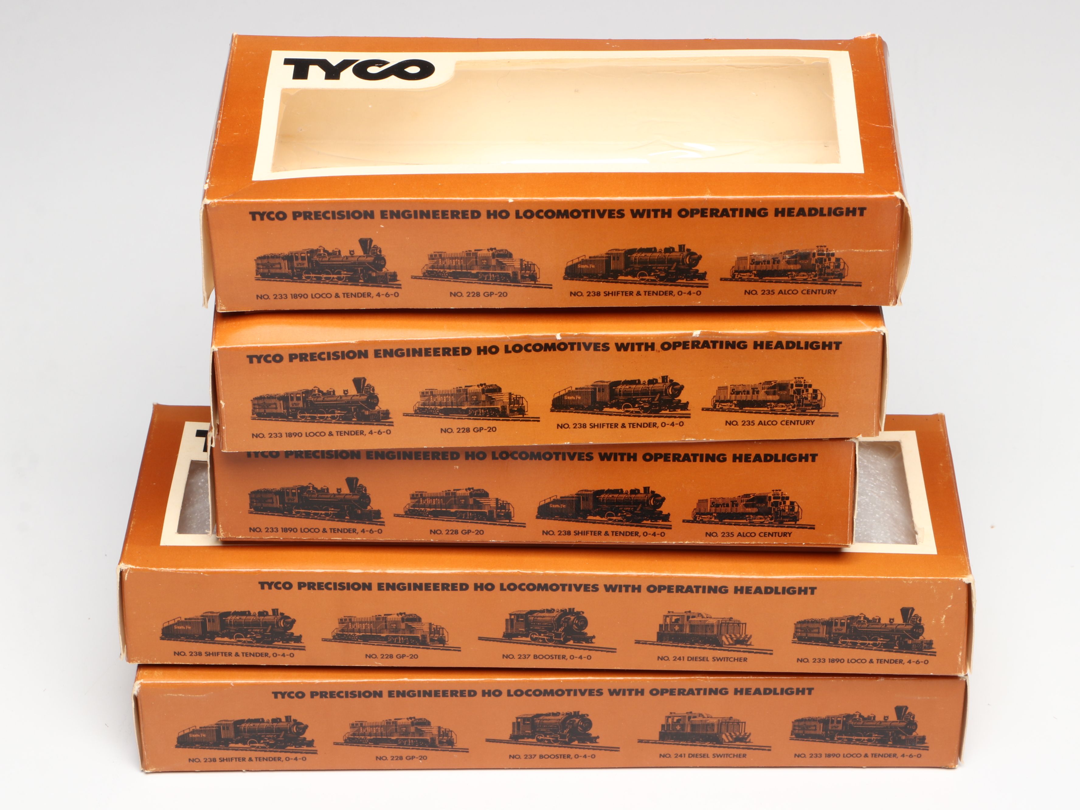 Tyco and Märklin HO Scale Train Cars and Accessories
