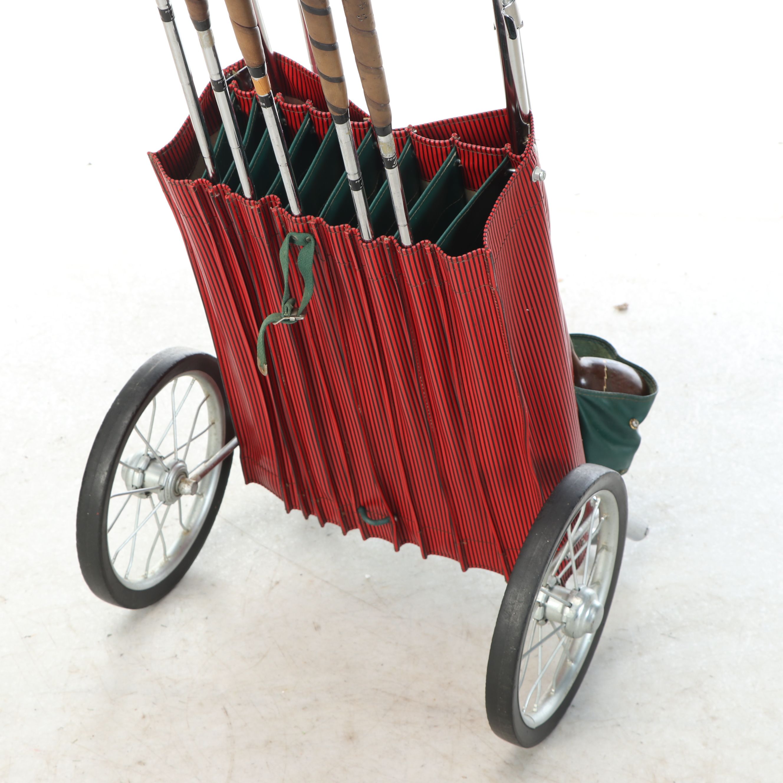 Powerbilt Golfclubs with Rolling Golf Bag