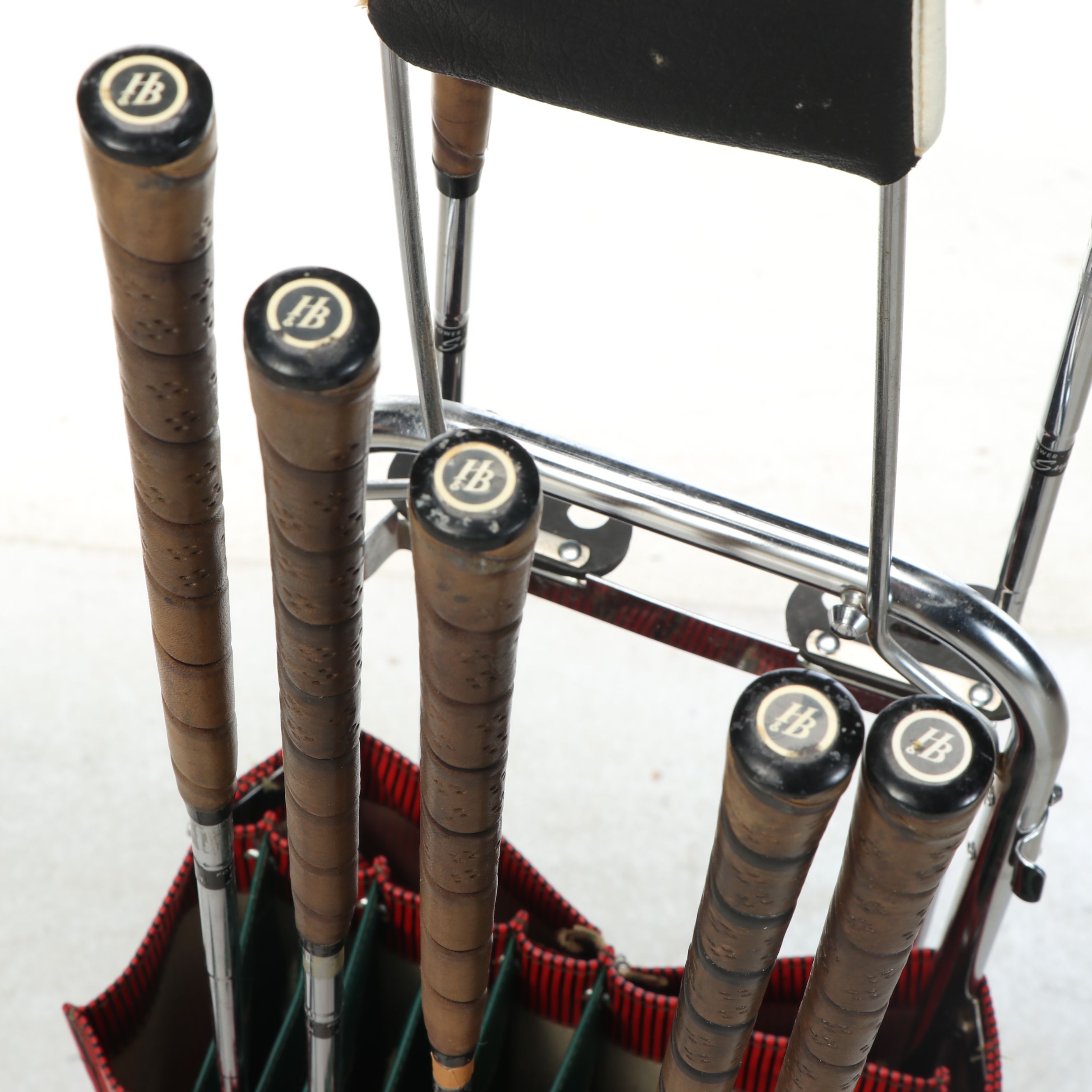 Powerbilt Golfclubs with Rolling Golf Bag