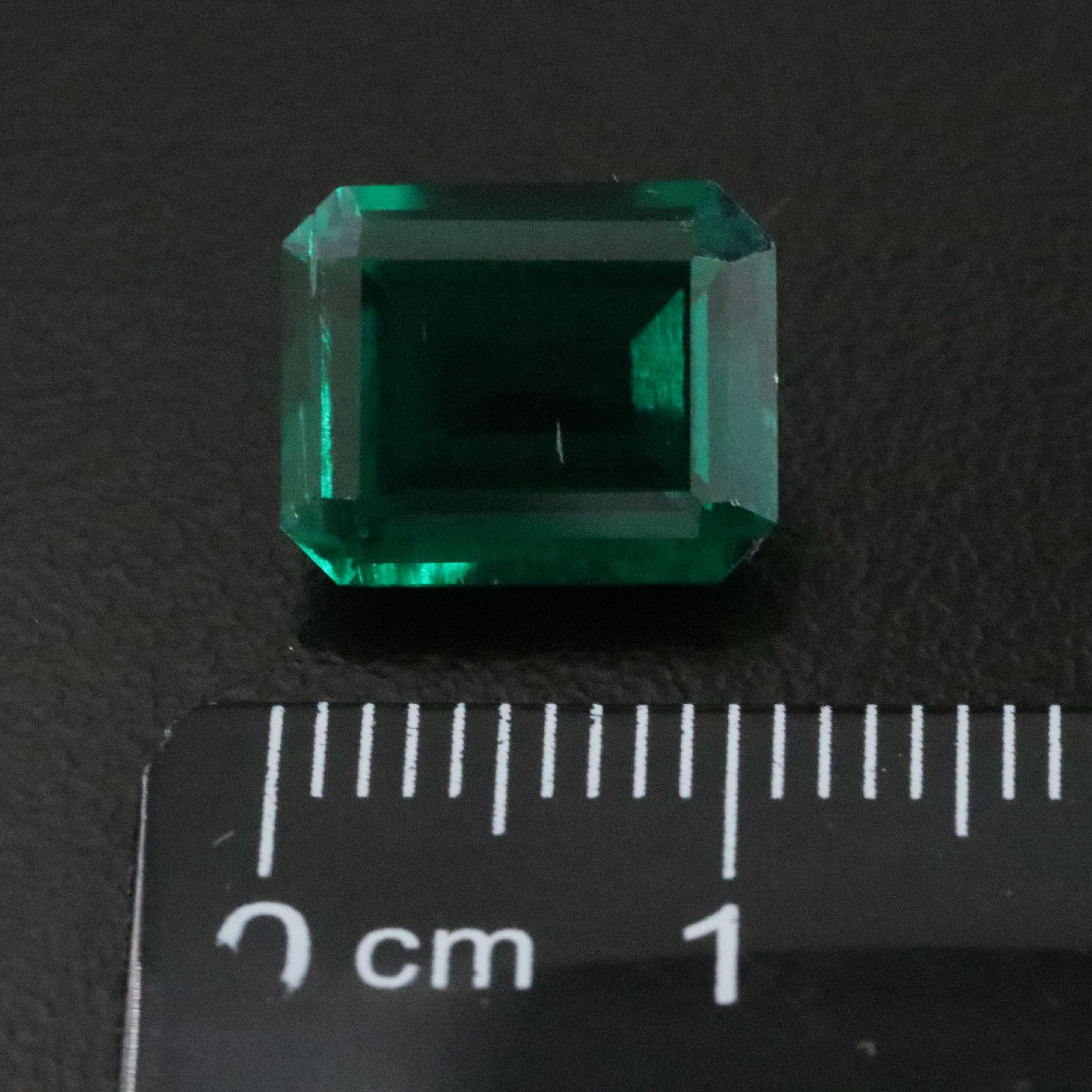 Loose 3.95 CT Lab Grown Emerald