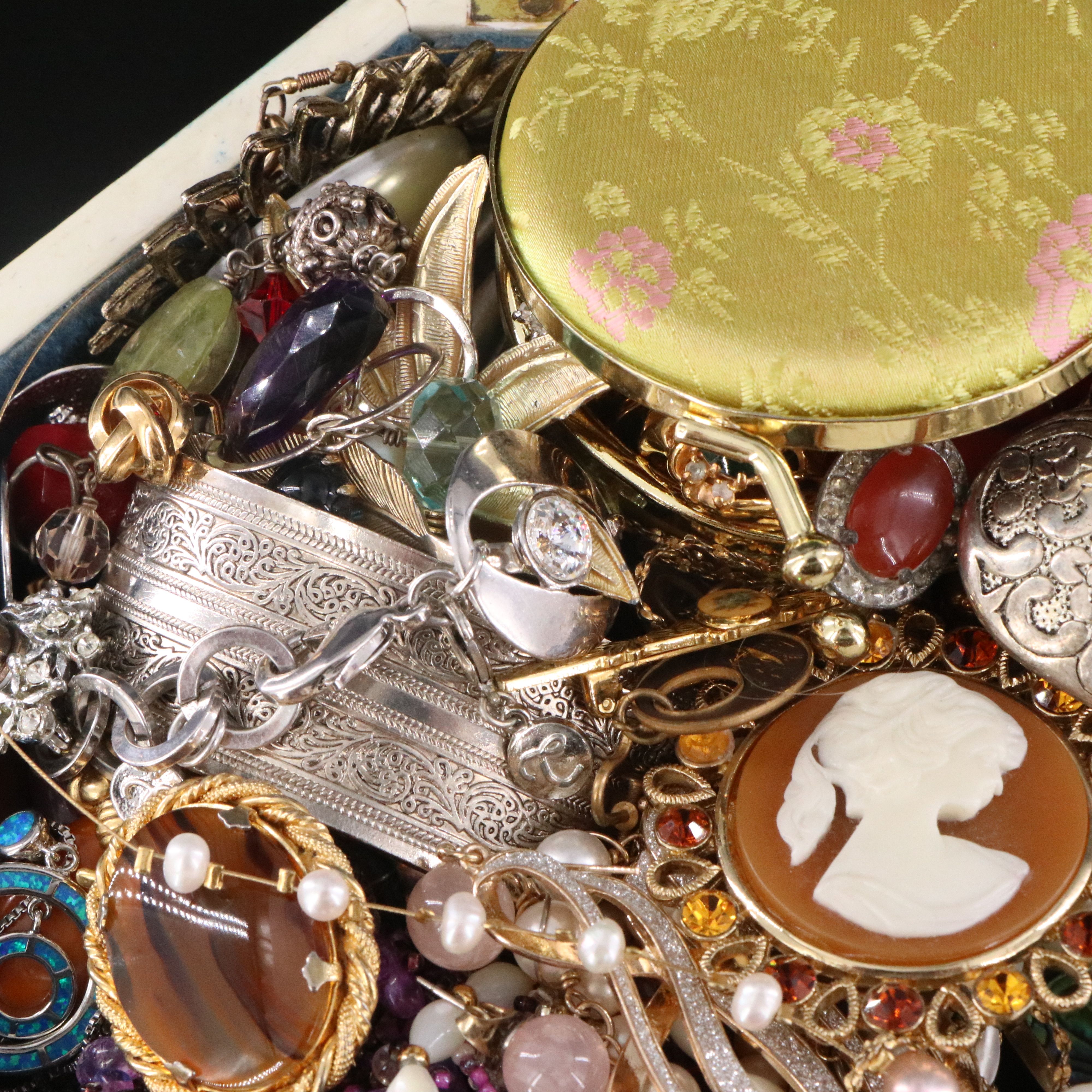 Uncommon Discoveries: Jewelry Collection