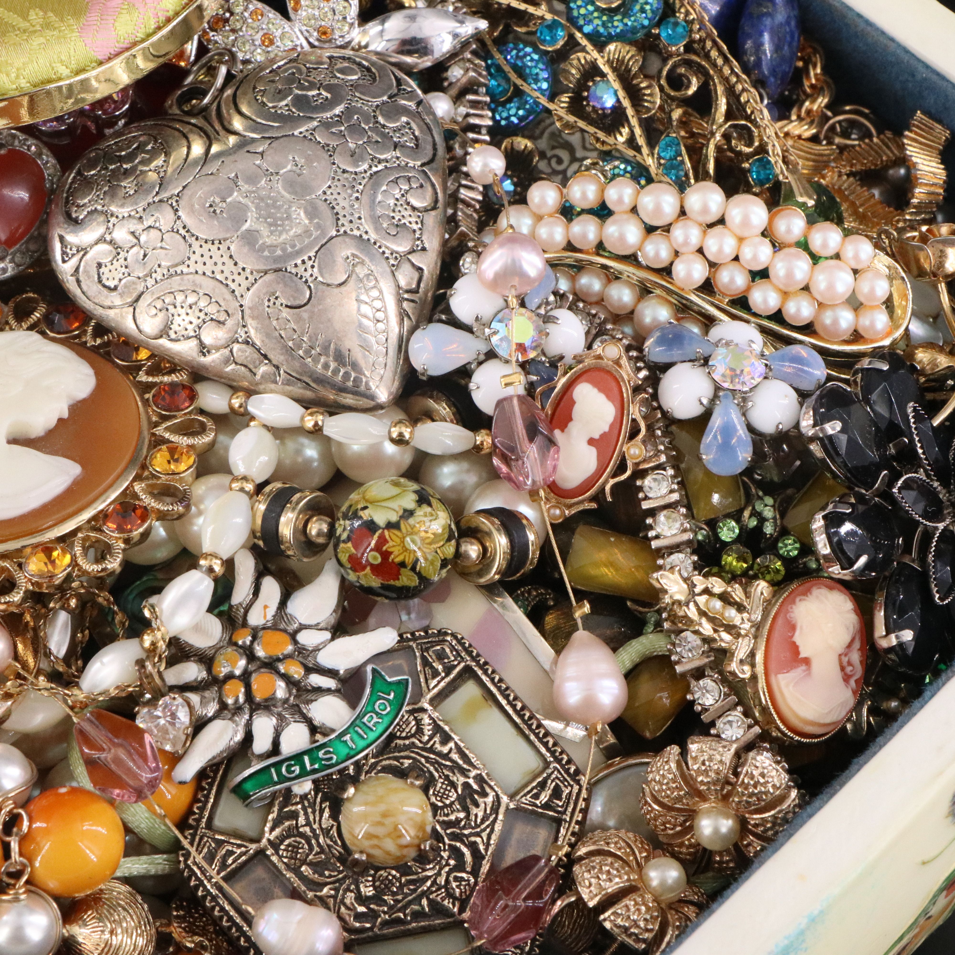 Uncommon Discoveries: Jewelry Collection