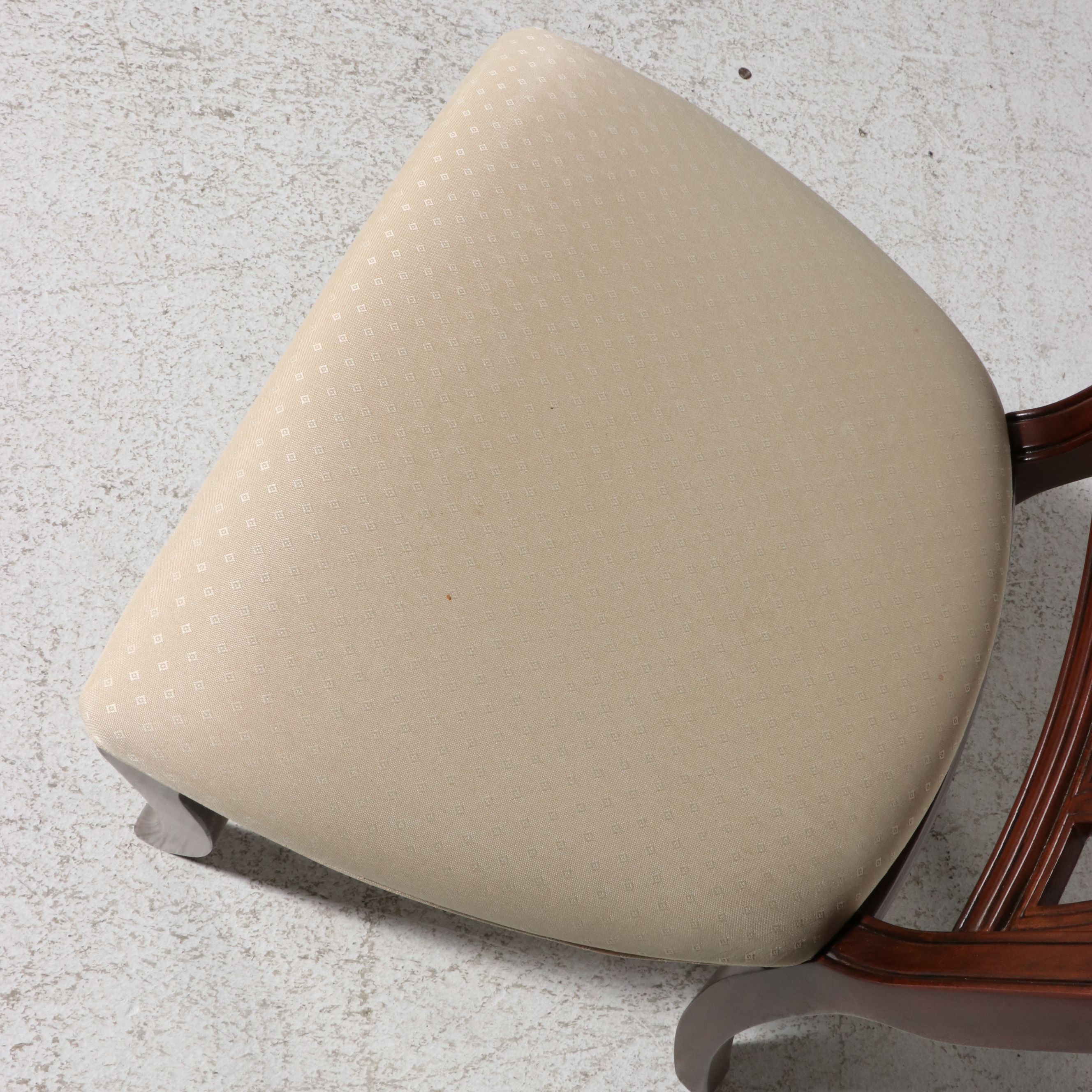 Seven-Piece Universal Furniture Traditional Cherry Double Pedestal Dining Set