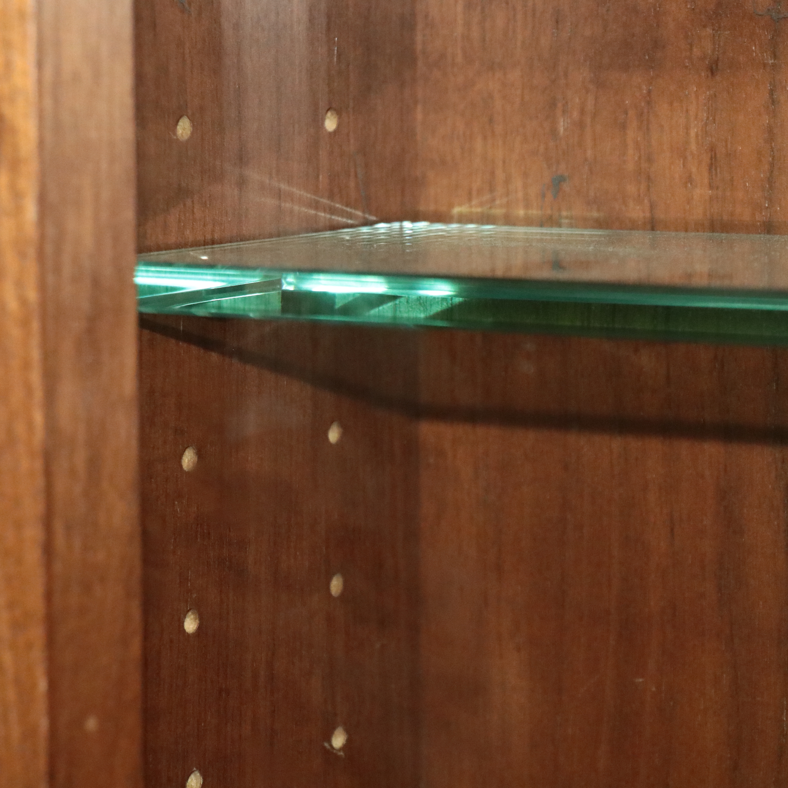 Large-Scale Traditional Style Wood Display Cabinet