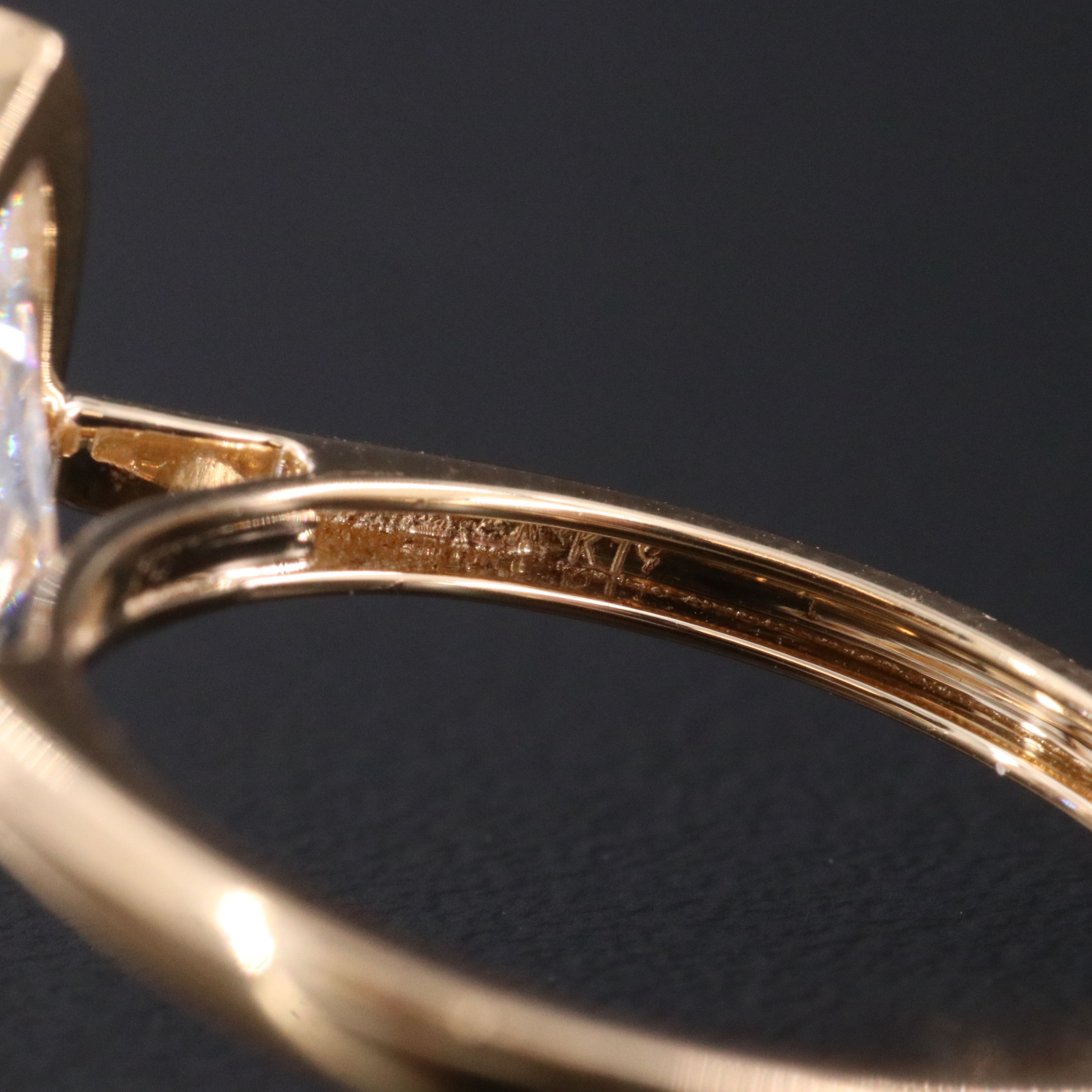 18K 1.99 CT Lab Grown Diamond Solitaire Ring with IGI Report