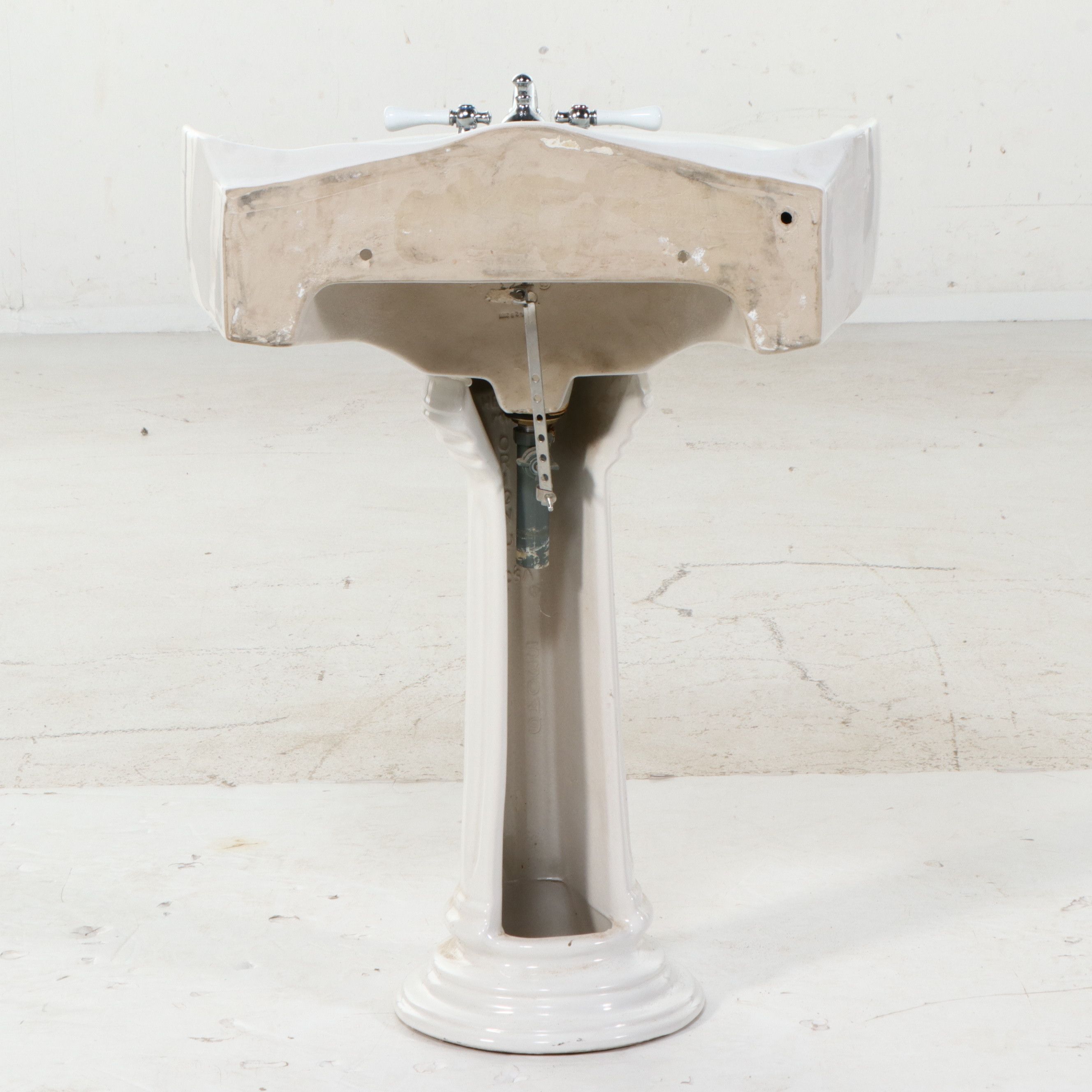 White Ceramic Pedestal Bathroom Sink