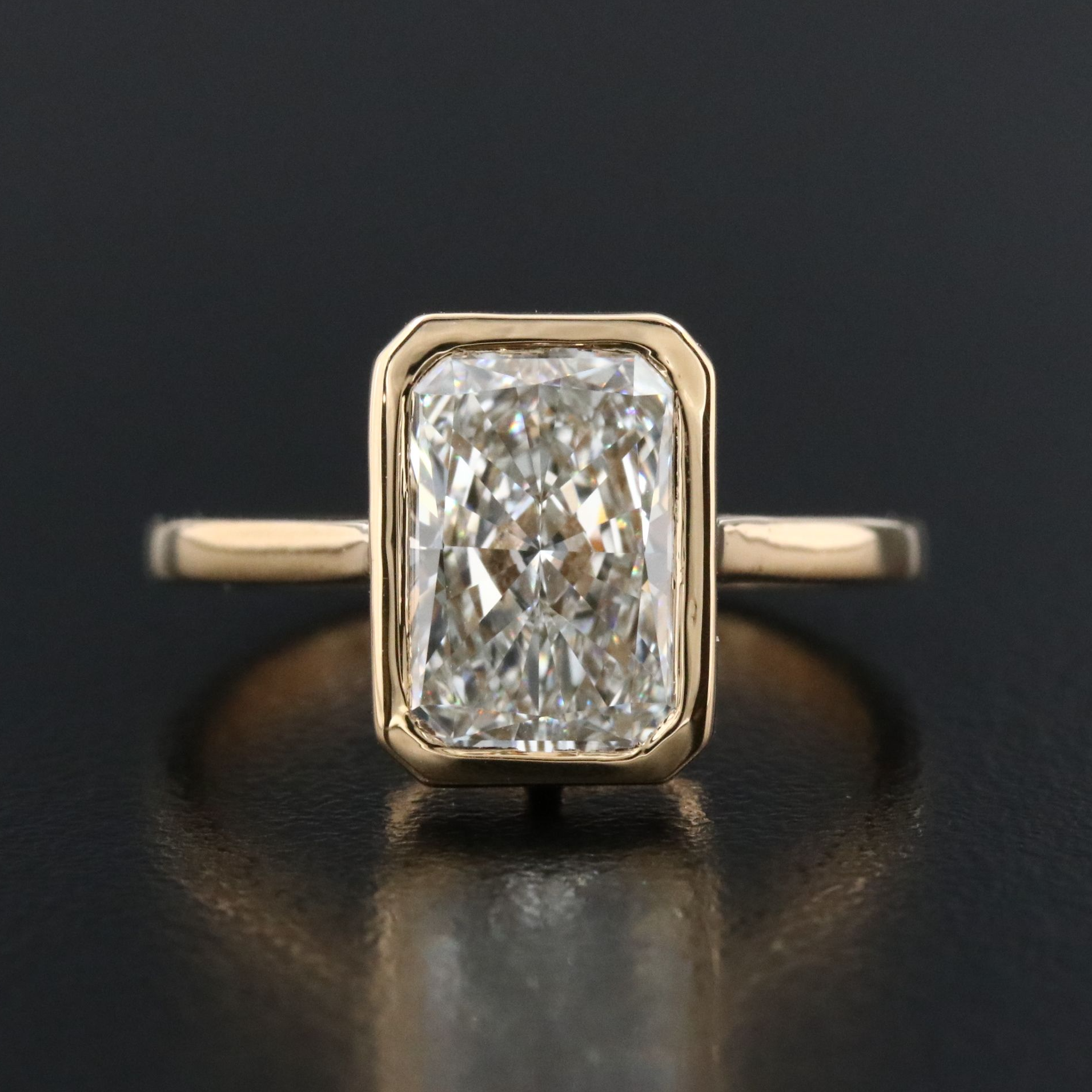 18K 2.97 CT Lab Grown Diamond Solitaire Ring with IGI Report