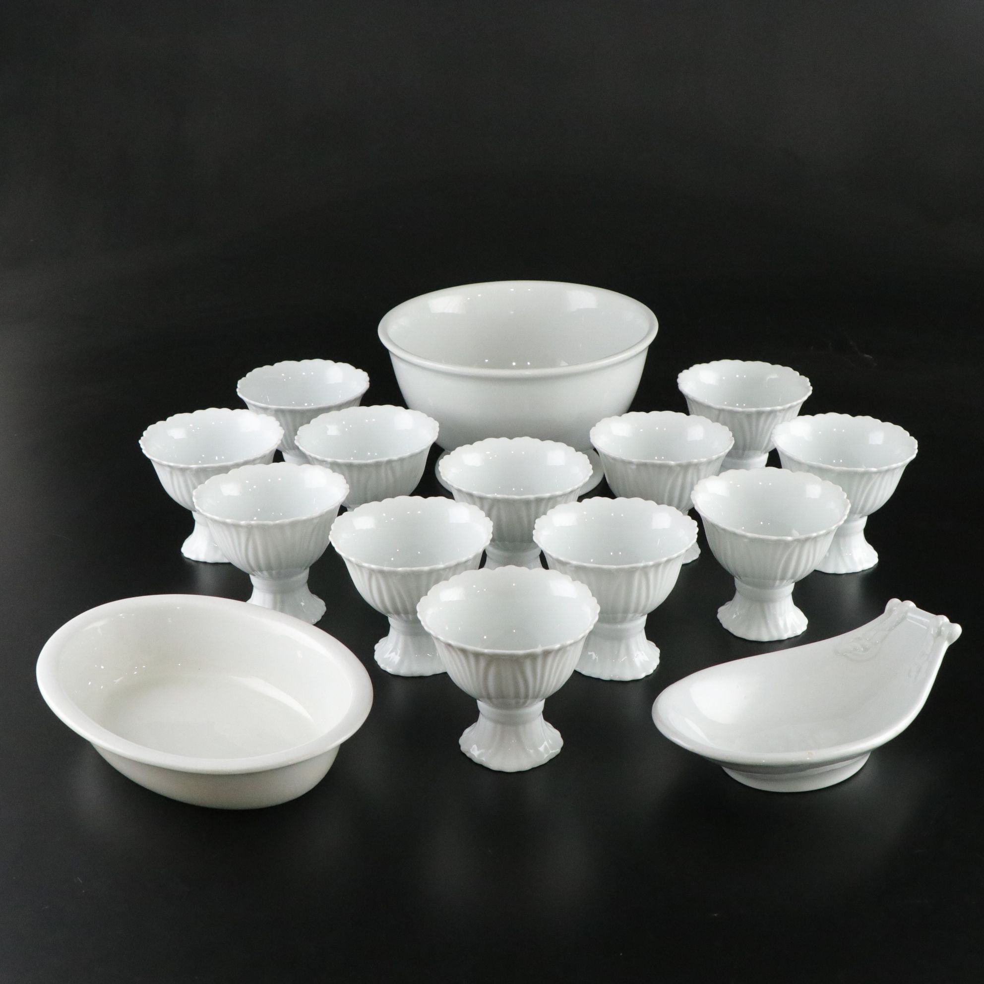 Alfred Meakin Footed Bowl with Dessert Bowls and More