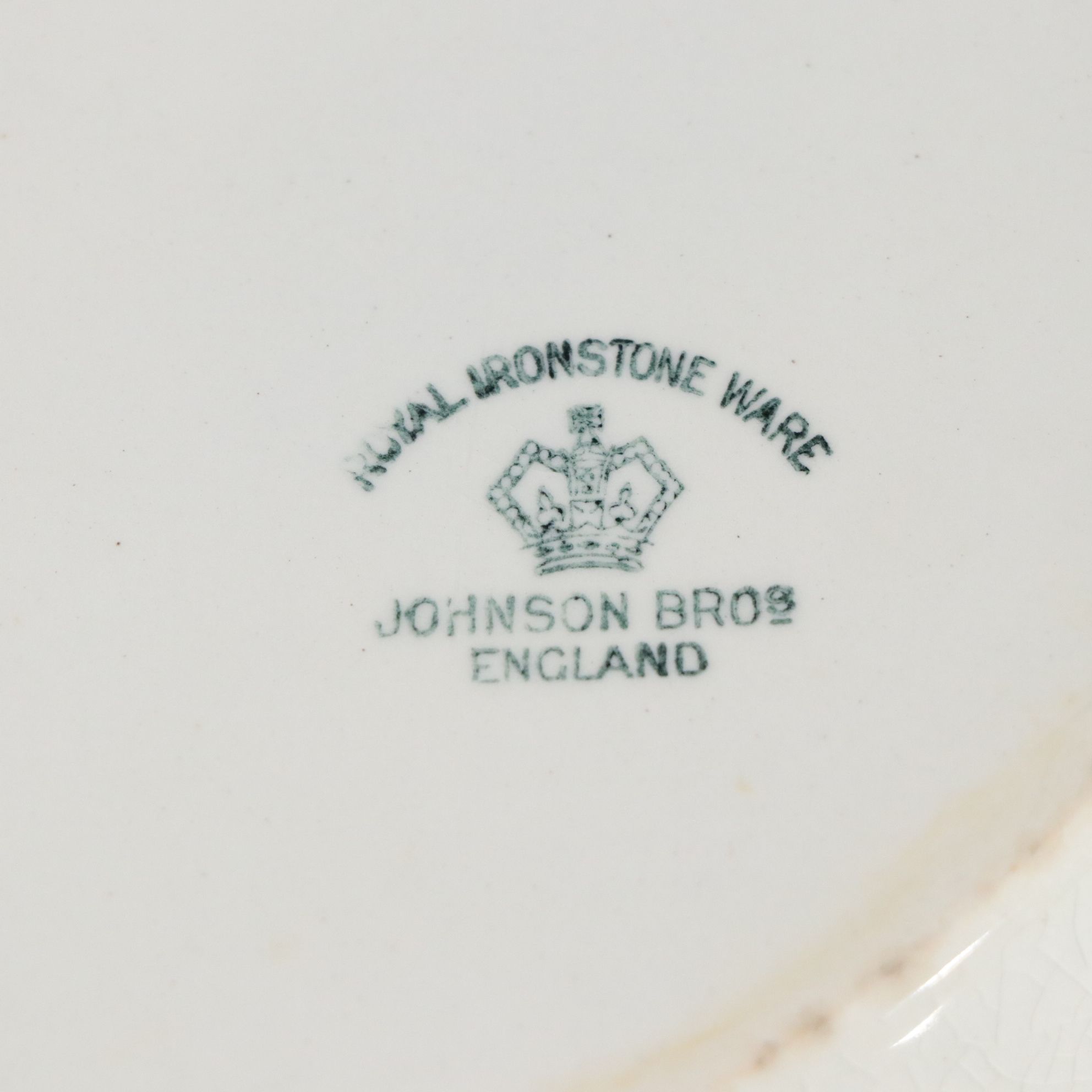 Alfred Meakin Footed Bowl with Dessert Bowls and More