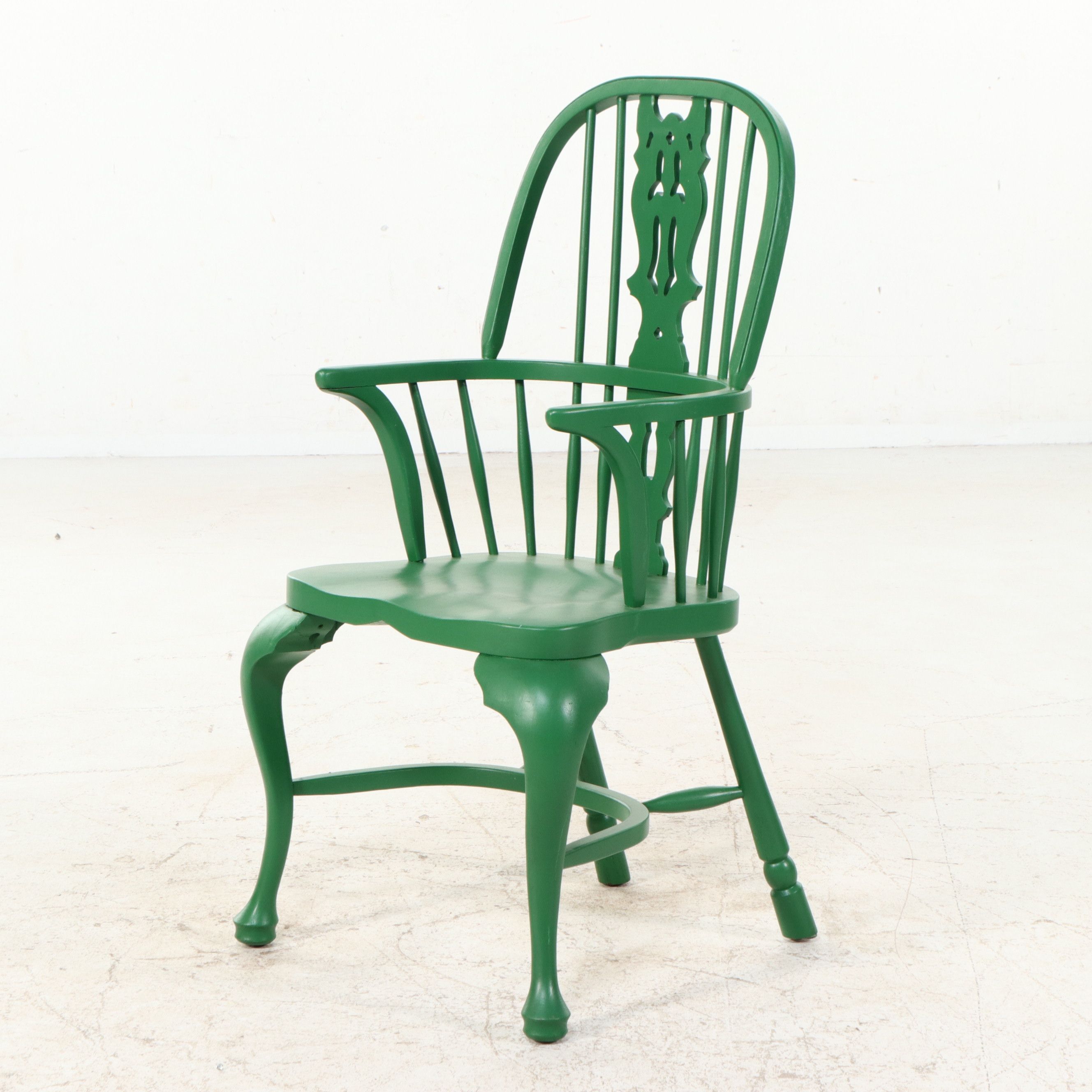 Set of Four Green-Painted Windsor Style Dining Chairs, Late 20th Century