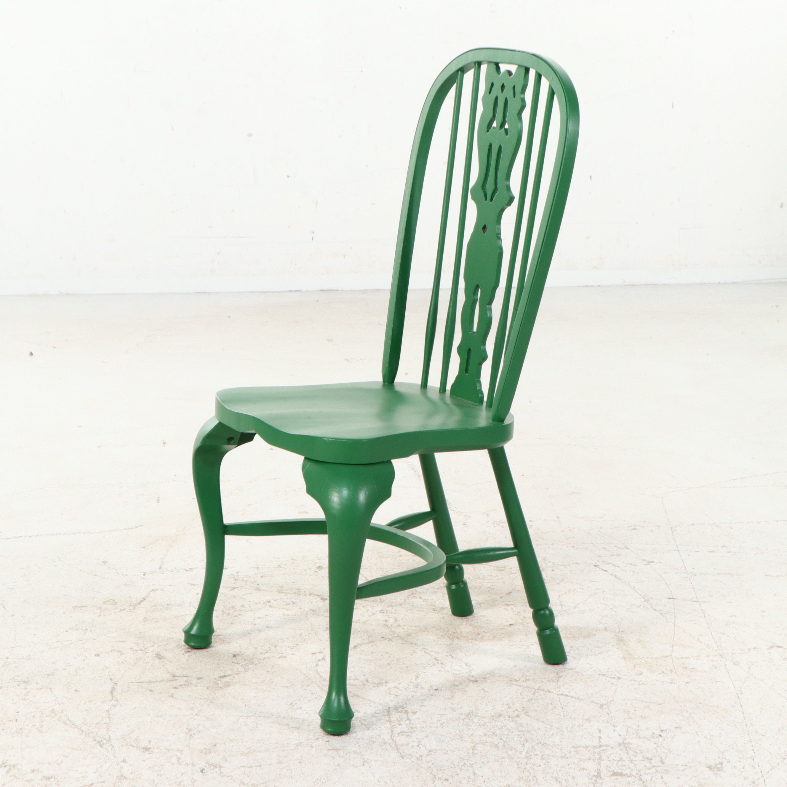 Set of Four Green-Painted Windsor Style Dining Chairs, Late 20th Century