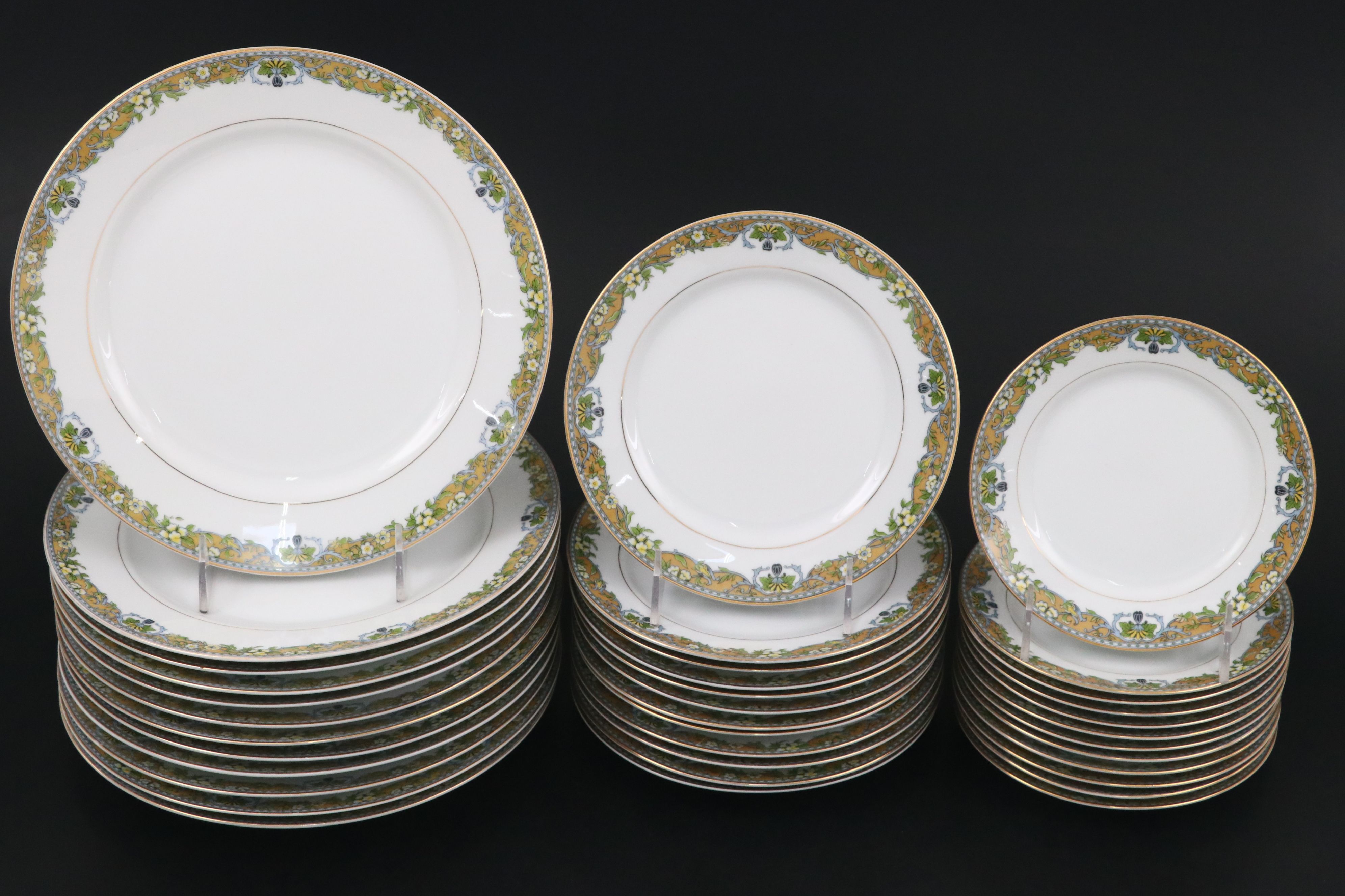 Noritake "Westminster" Japanese Porcelain Dinnerware, Mid to Late 20th Century