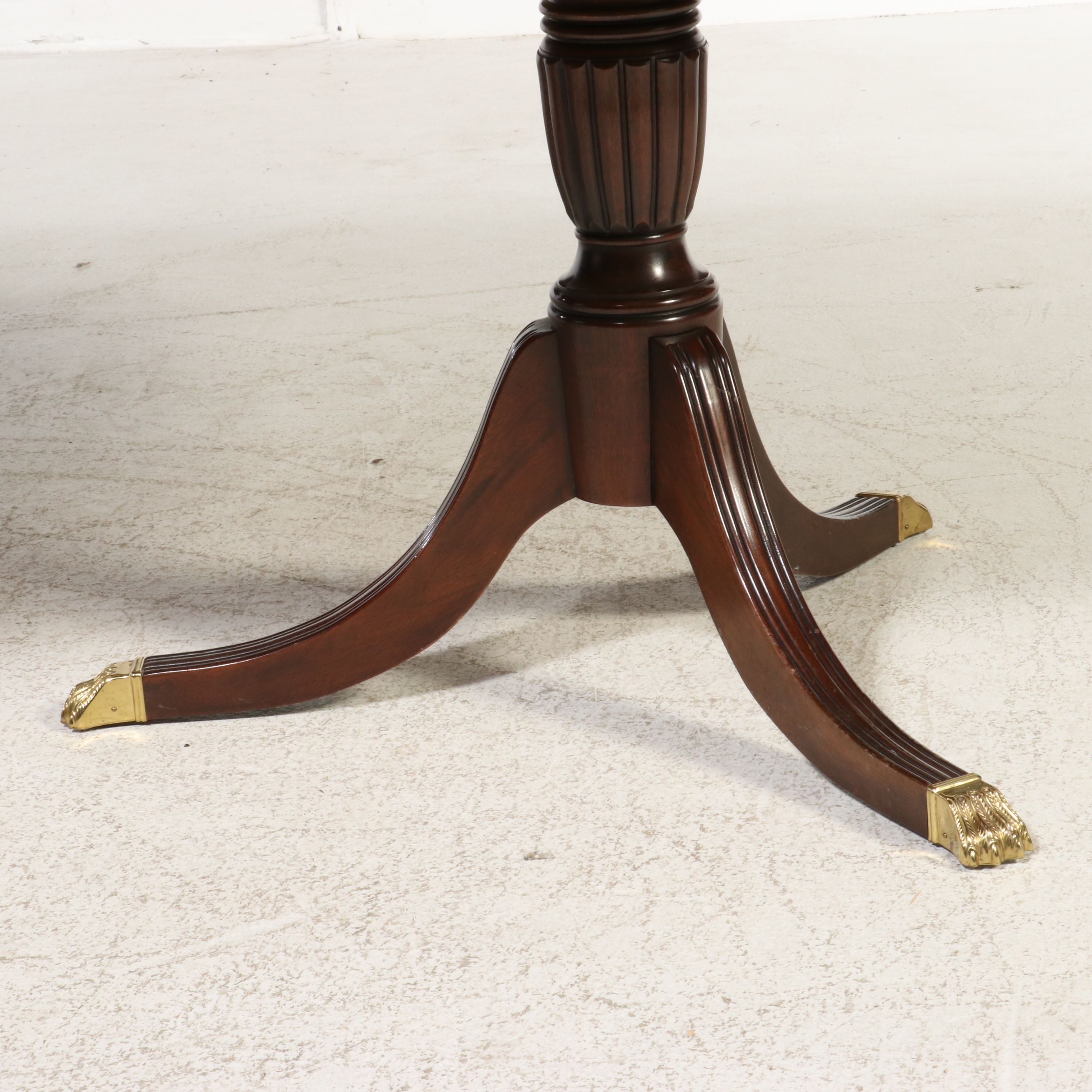 Knob Creek Neoclassical Style Banded Mahogany Double Pedestal Dining Table