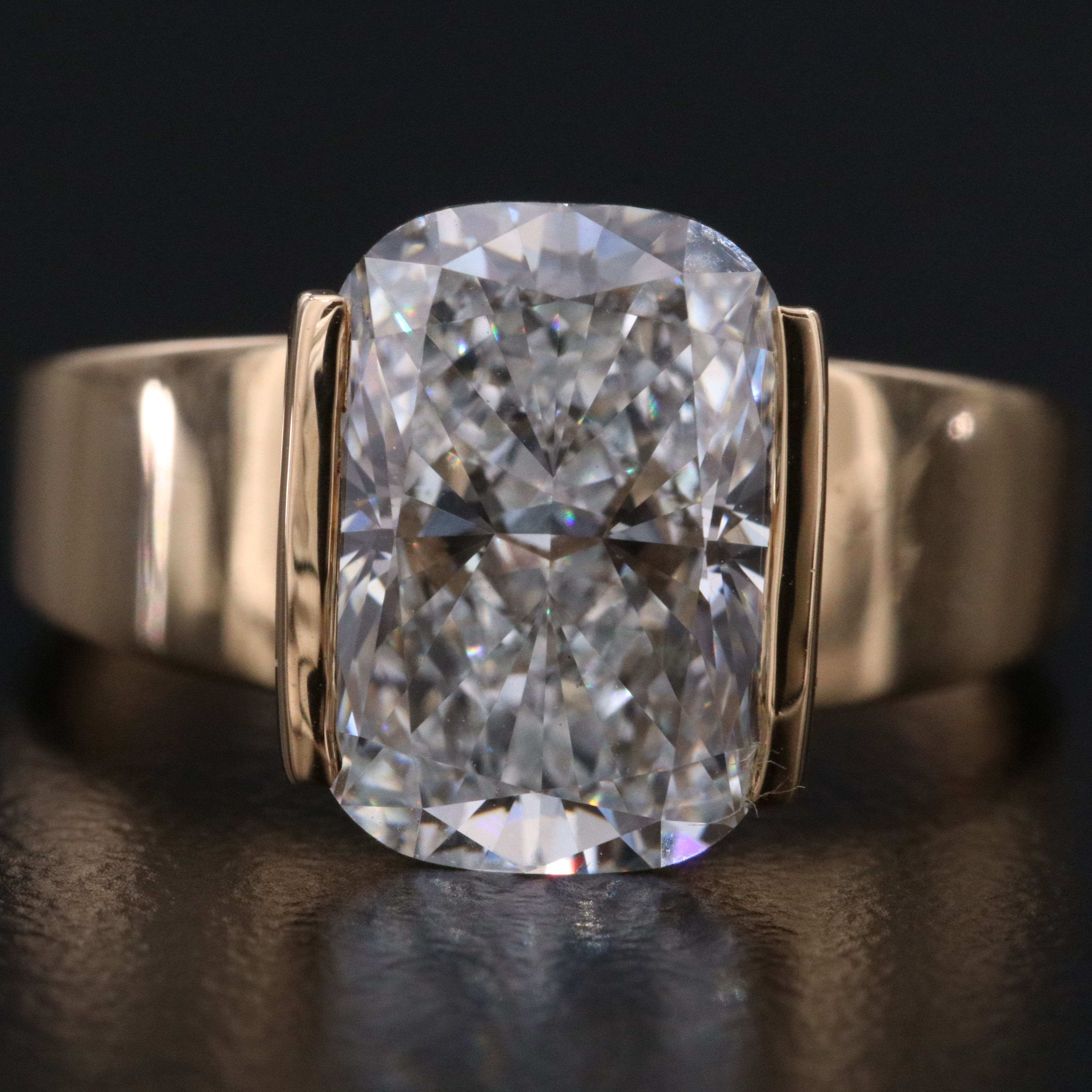 18K 4.01 CT Lab Grown Diamond Solitaire Ring with IGI Report