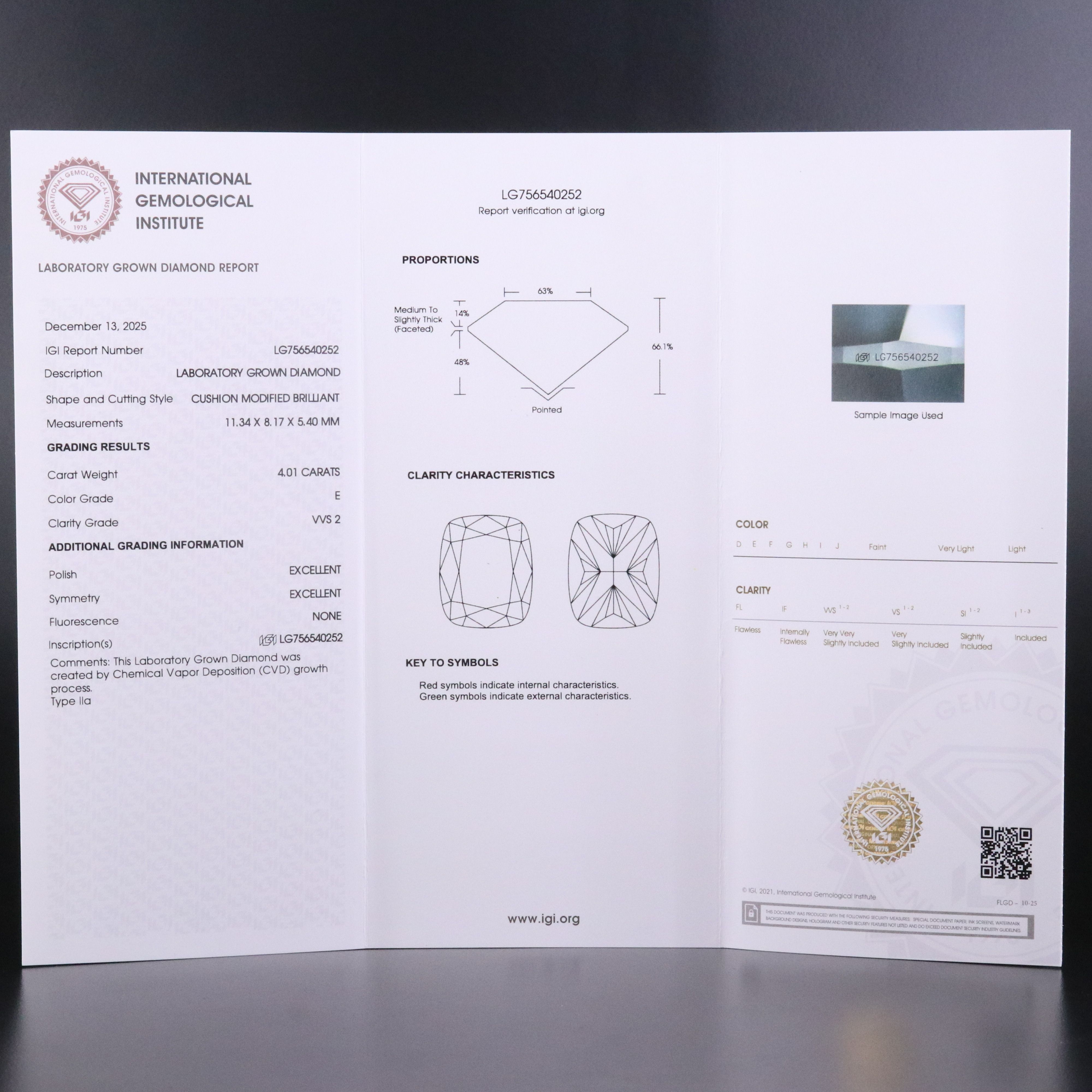 18K 4.01 CT Lab Grown Diamond Solitaire Ring with IGI Report